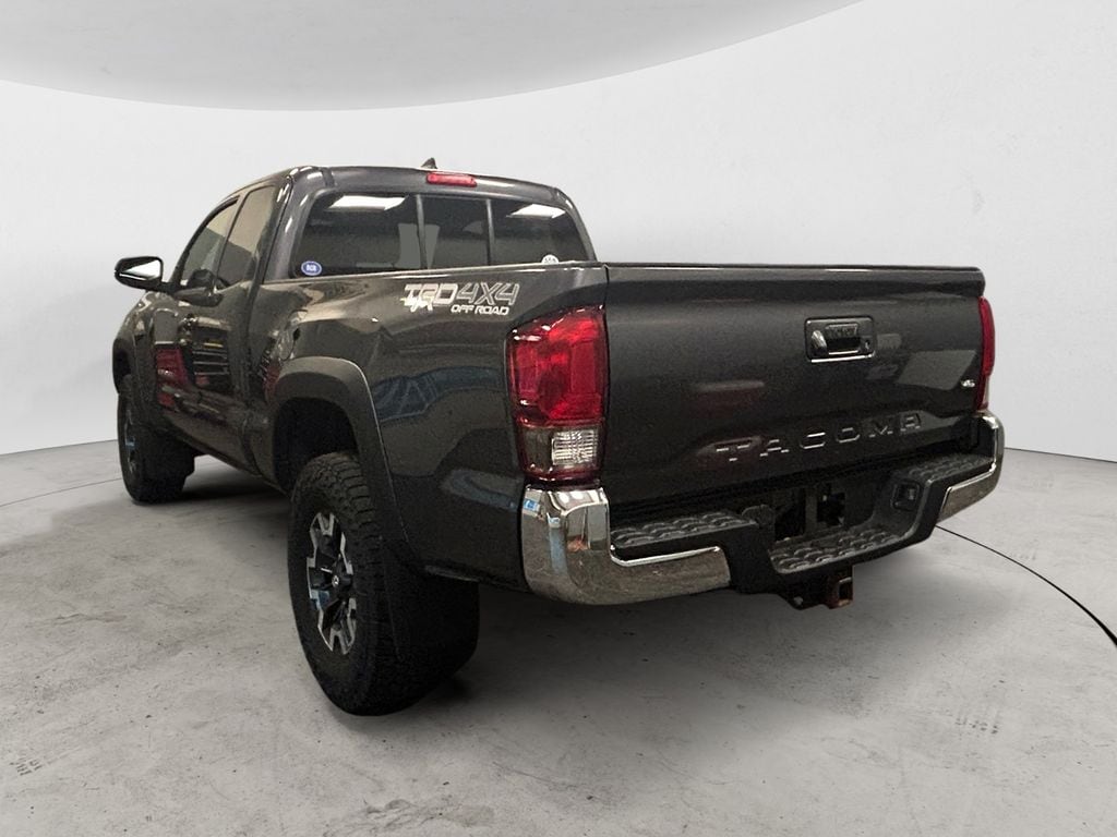 Used 2016 Toyota Tacoma  Truck Access Cab
