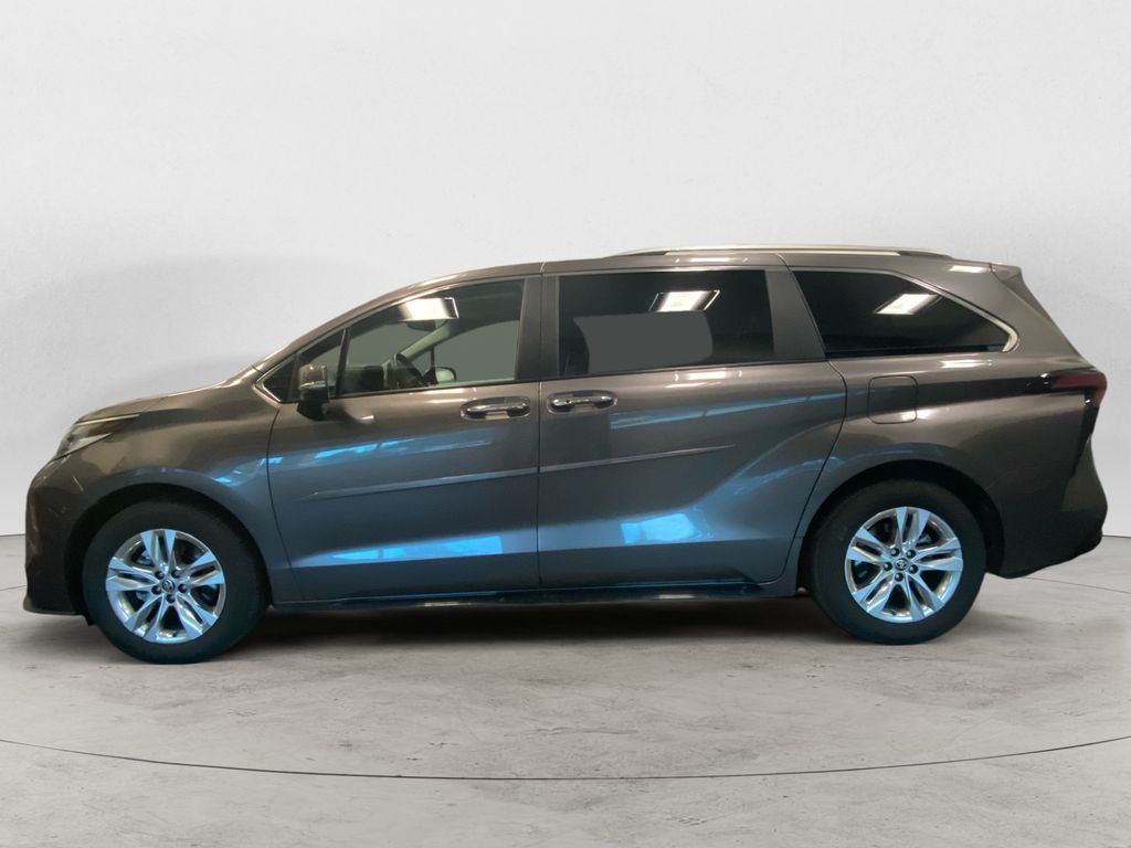 2024 Toyota Sienna Limited photo 2