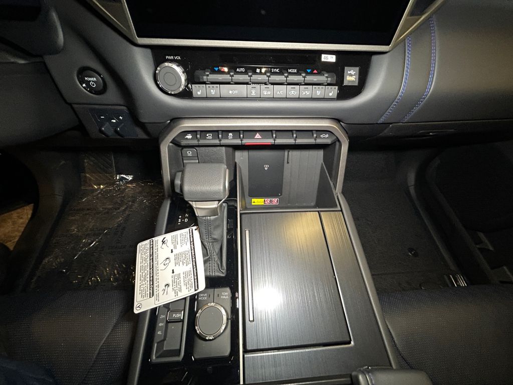 2026 Toyota Tundra Platinum - Photo 11