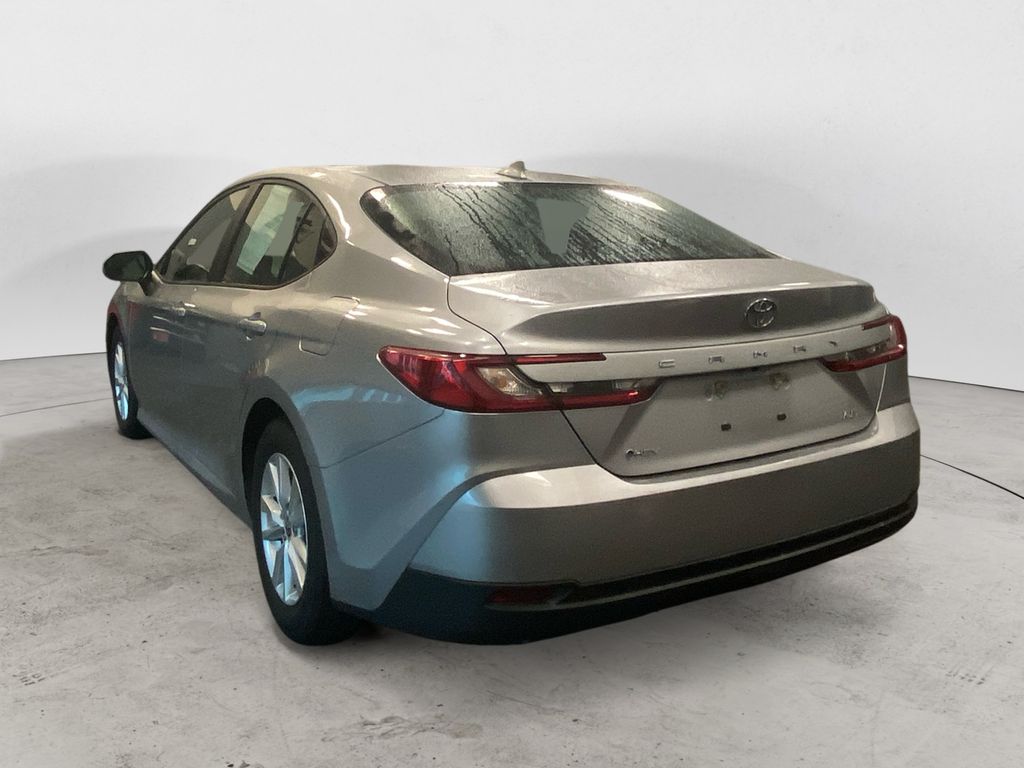 2025 Toyota Camry LE photo 3