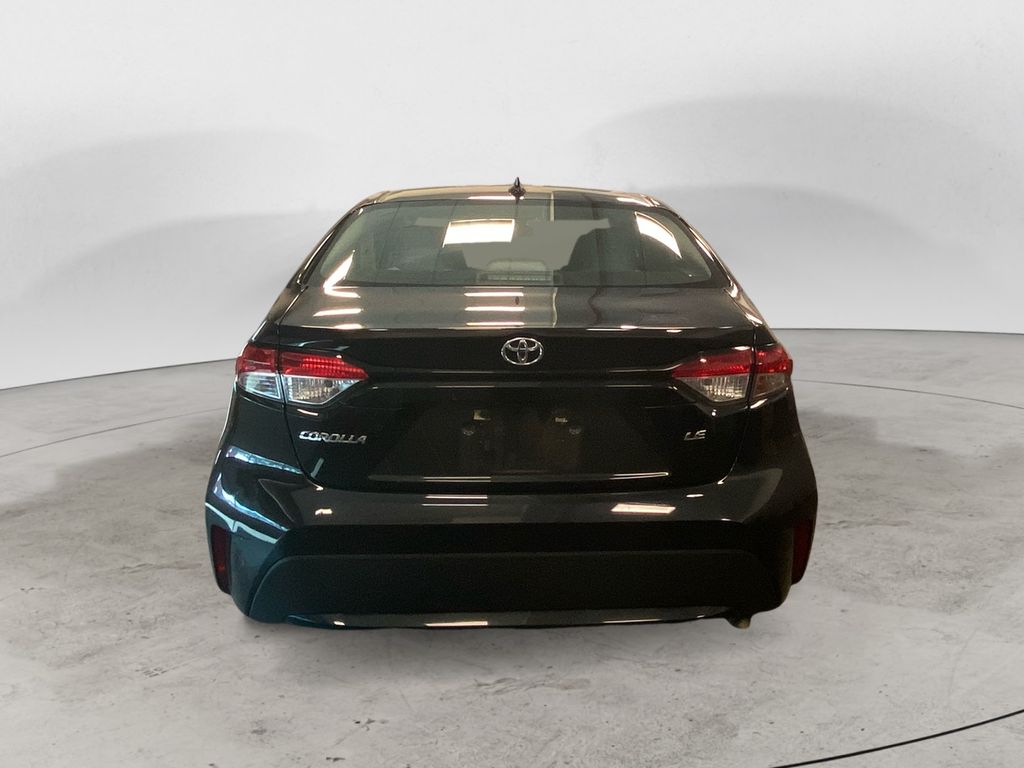 2022 Toyota Corolla LE photo 4