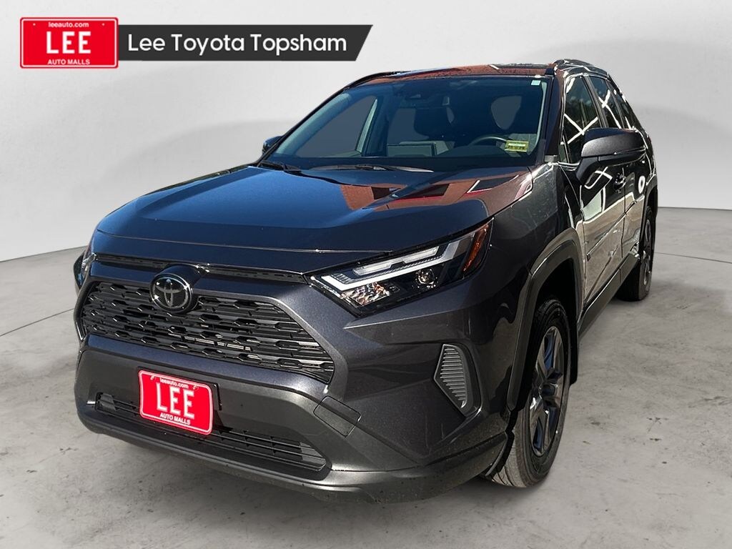 Used 2025 Toyota RAV4 Hybrid XLE SUV