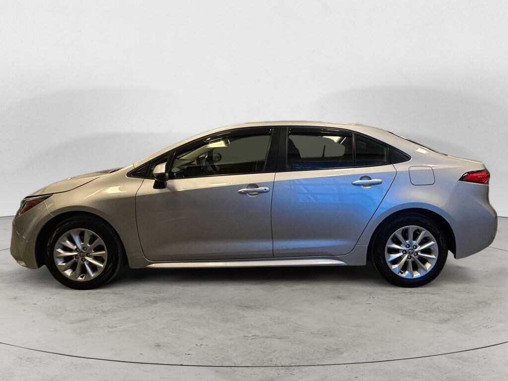 Used 2022 Toyota Corolla LE Sedan