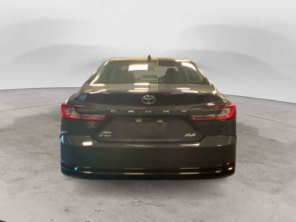 2025 Toyota Camry XLE photo 4