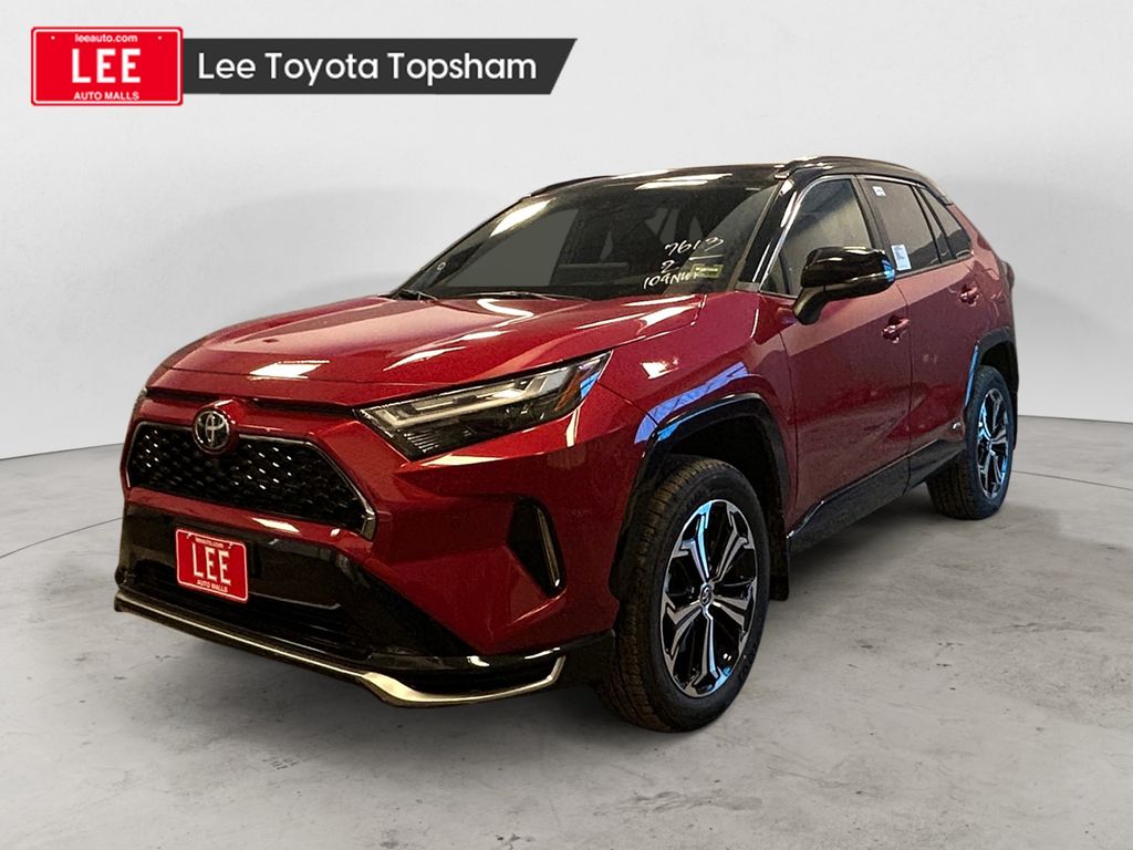 2025 Toyota RAV4 XSE's photo