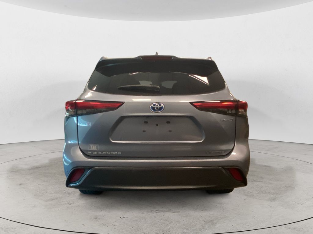 2022 Toyota Highlander Hybrid Limited photo 4