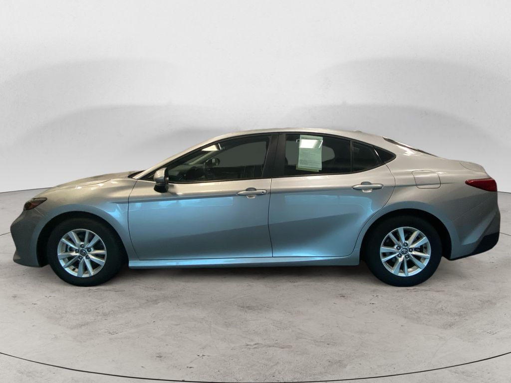 2025 Toyota Camry LE photo 2