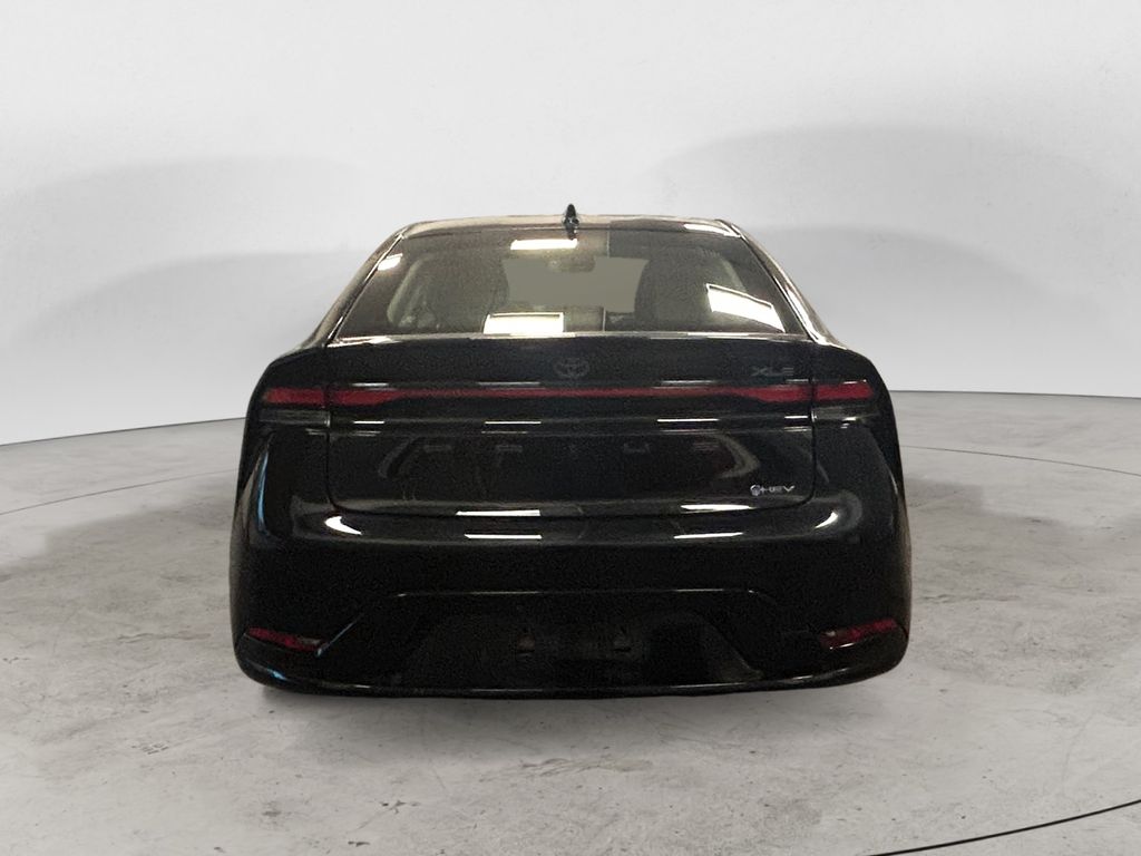 2024 Toyota Prius XLE photo 4