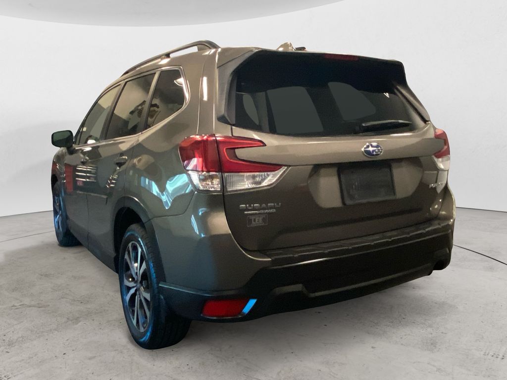 2021 Subaru Forester Limited photo 3