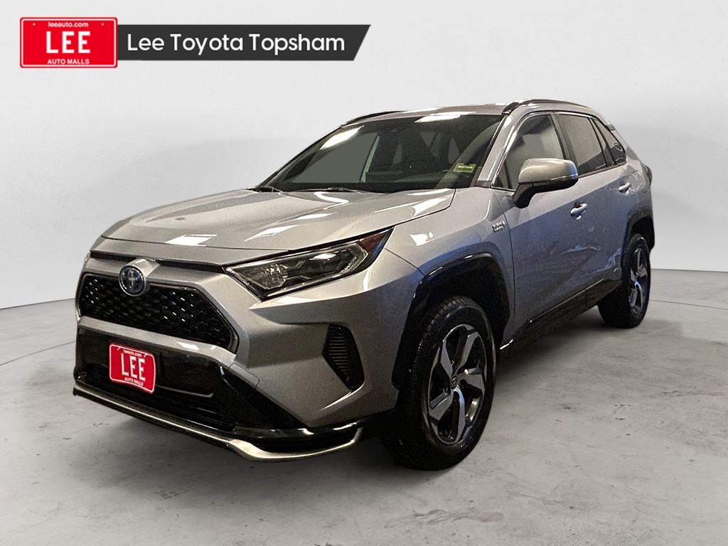 2021 Toyota RAV4 SE's photo