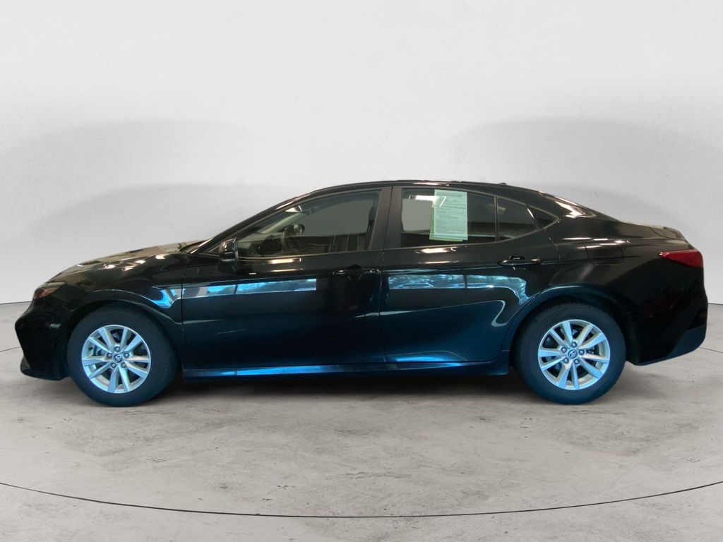 2025 Toyota Camry LE photo 2