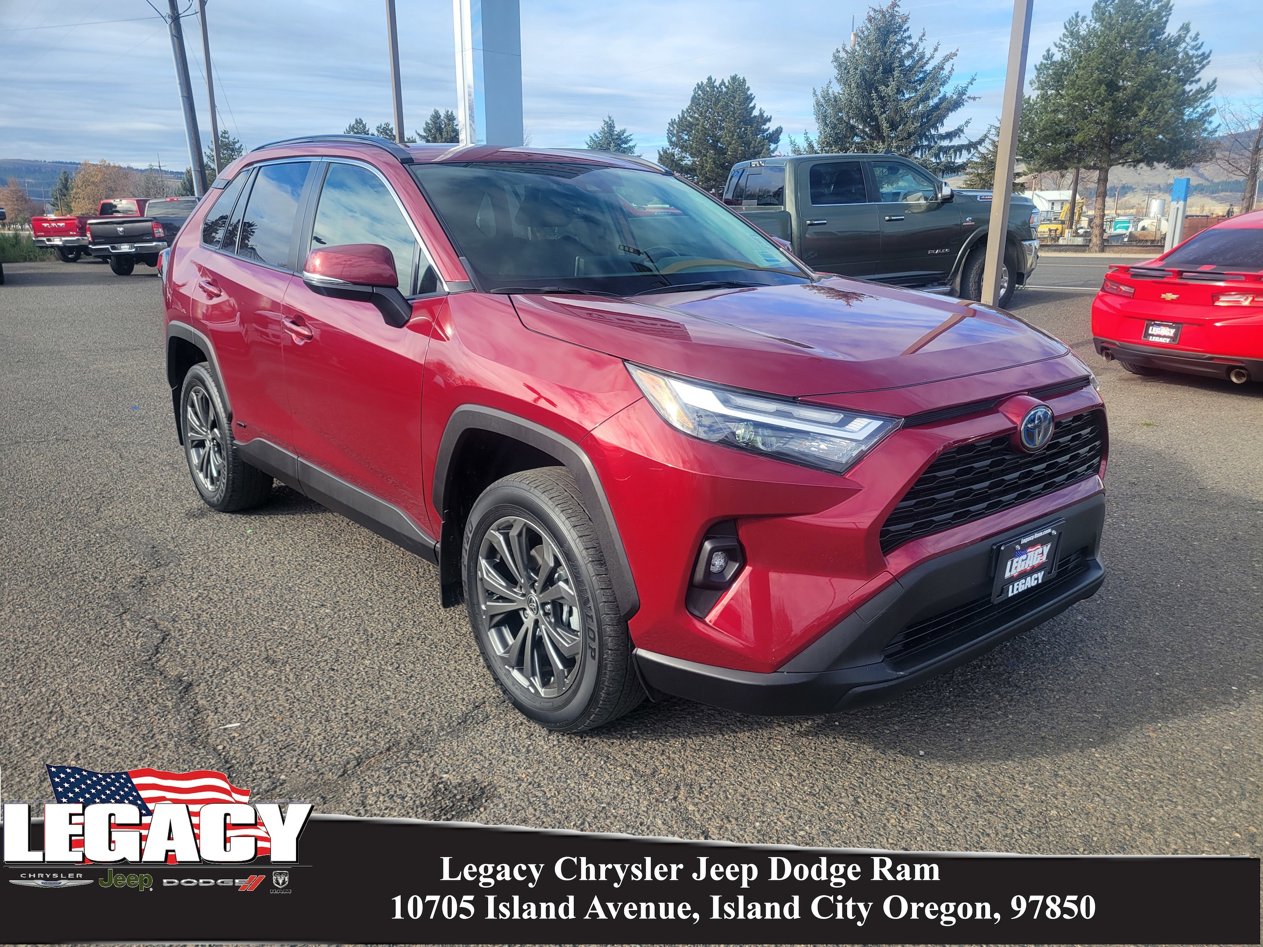2024 Toyota RAV4 XLE Premium's photo