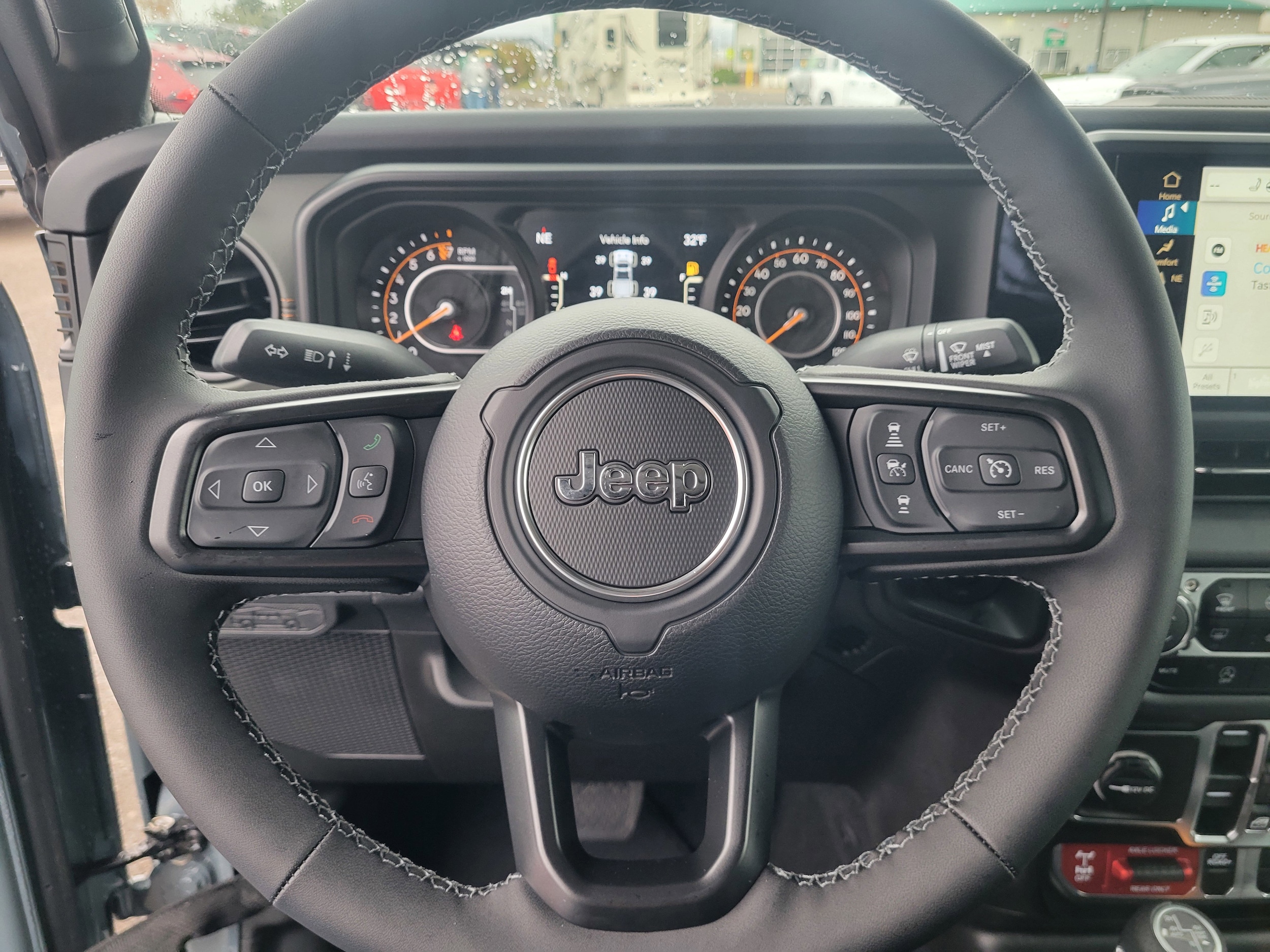 2026 Jeep Gladiator Mojave X - Photo 8