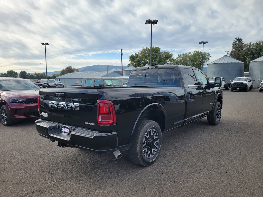 New 2026 Ram 2500 LIMITED LONGHORN CREW CAB 4X4 8' BOX Pickup
