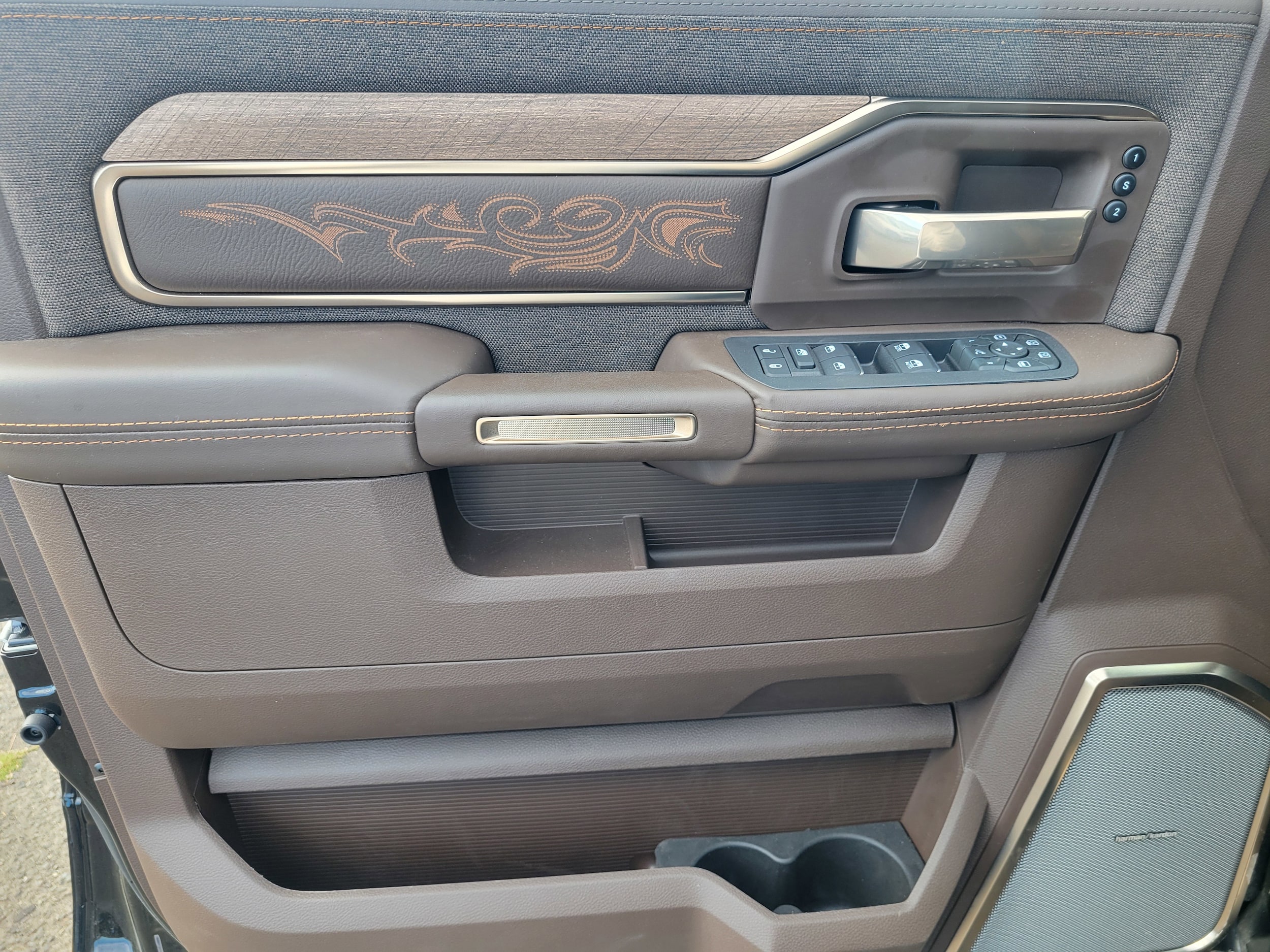2026 RAM 2500 Limited - Photo 26
