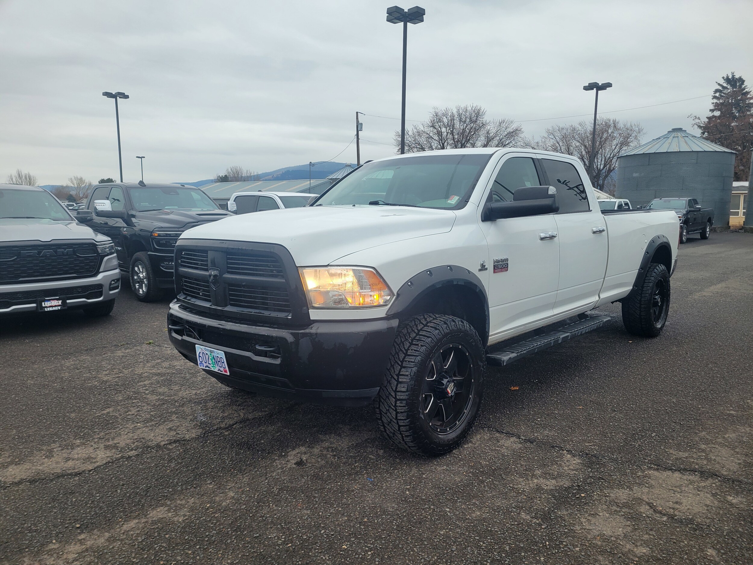 2012 Ram 2500 SLT photo 4
