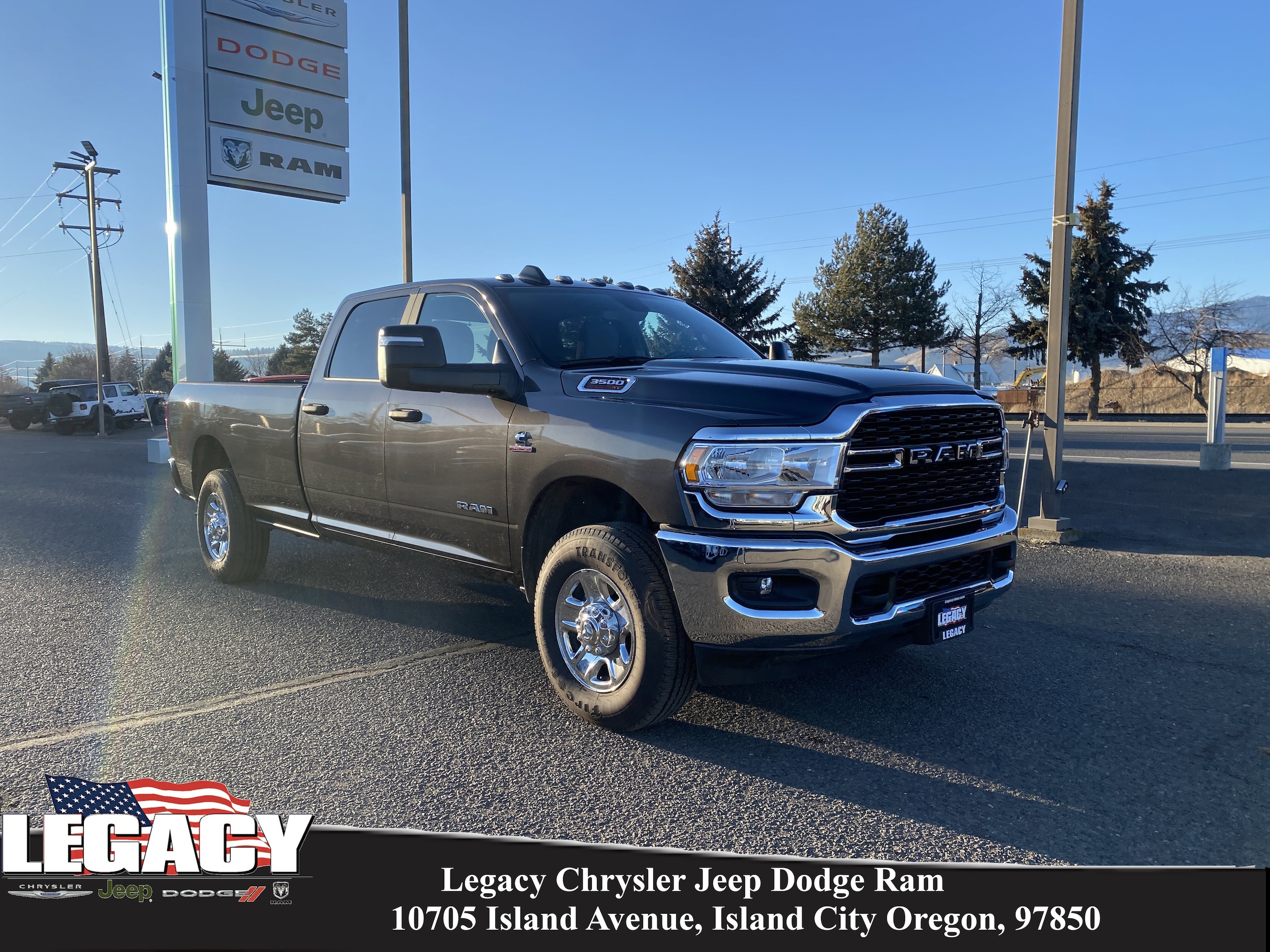 2024 Ram 3500 BIG HORN CREW CAB 4X4 8' BOX