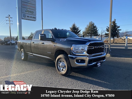 2024 Ram 3500 BIG HORN CREW CAB 4X4 8' BOX Pickup