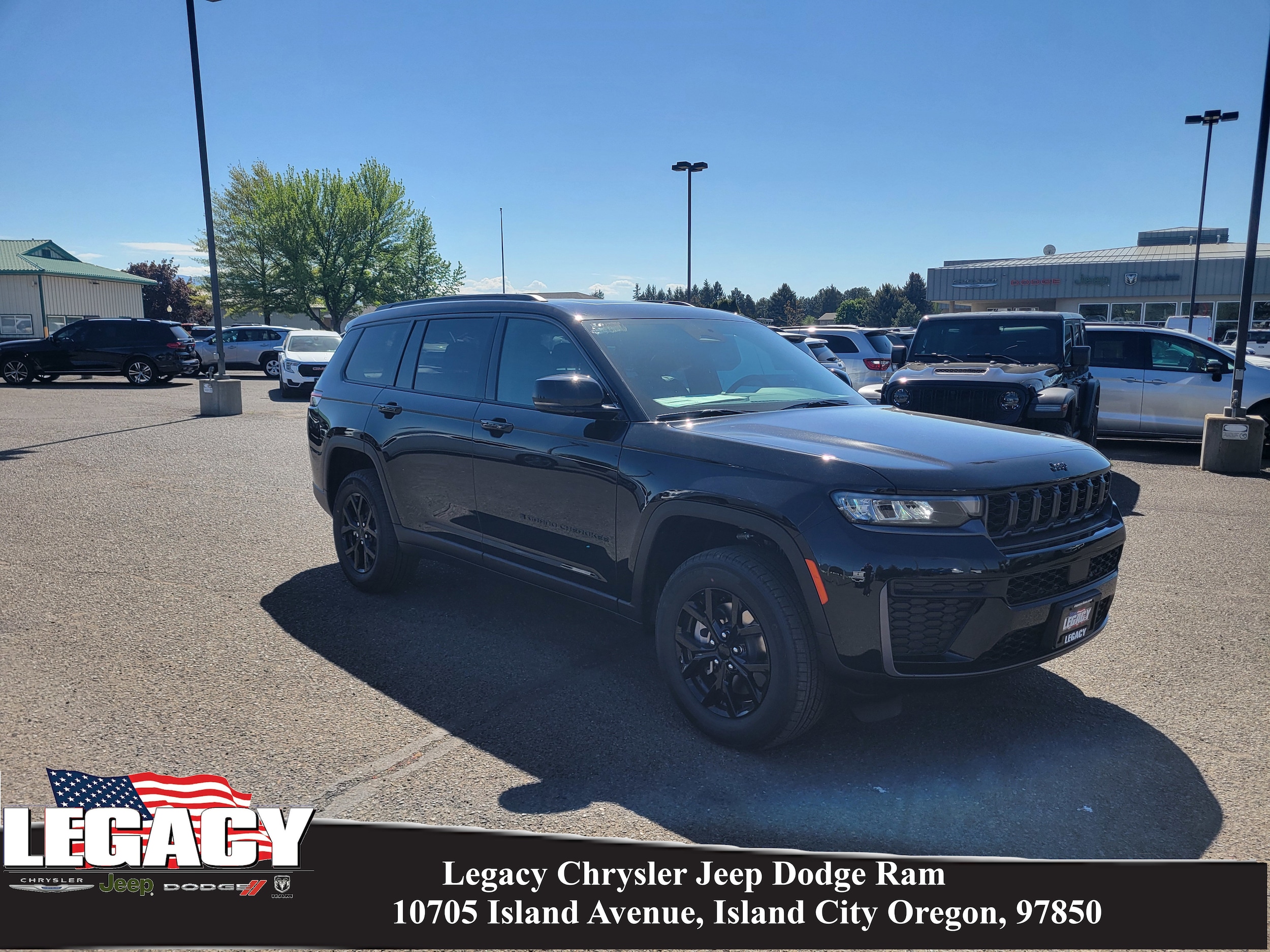 2026 Jeep Grand Cherokee L Laredo Altitude 4x4's photo