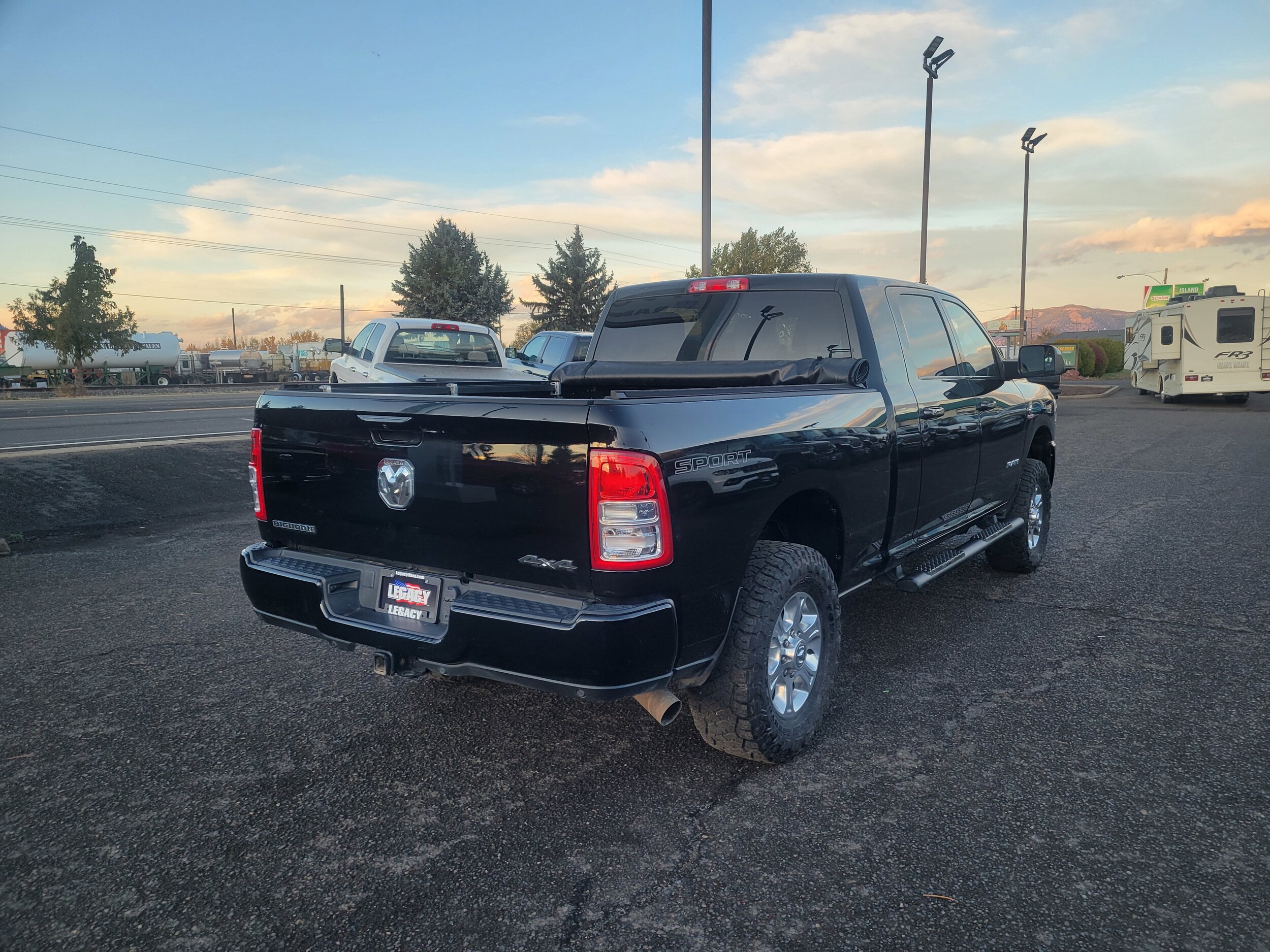 2022 Ram 3500 Big Horn photo 3