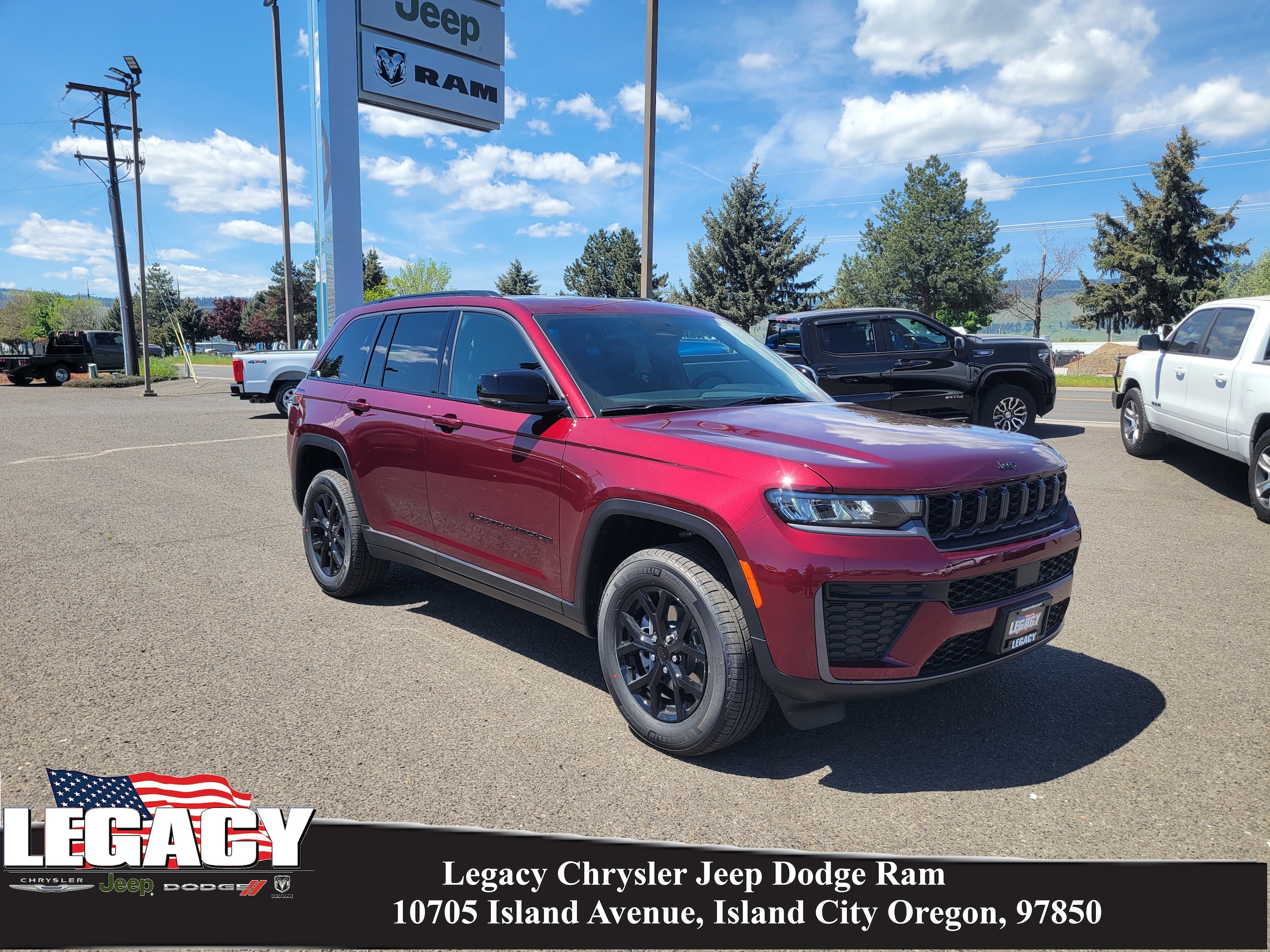 2026 Jeep Grand Cherokee Laredo Altitude 4x4's photo