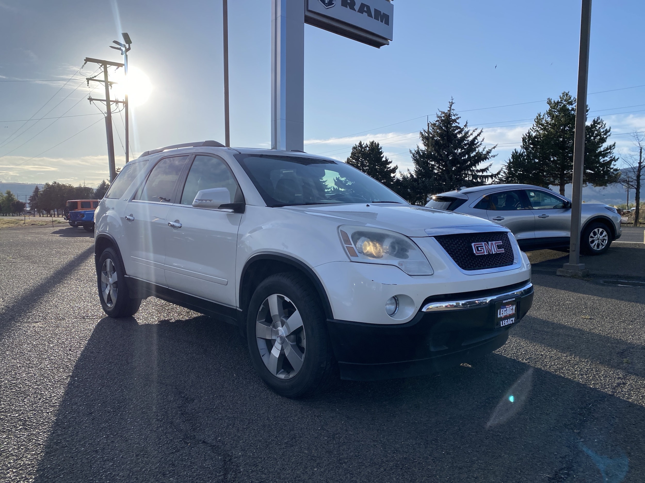 Used 2012 GMC Acadia SLT1 with VIN 1GKKVRED2CJ302600 for sale in Island City, OR