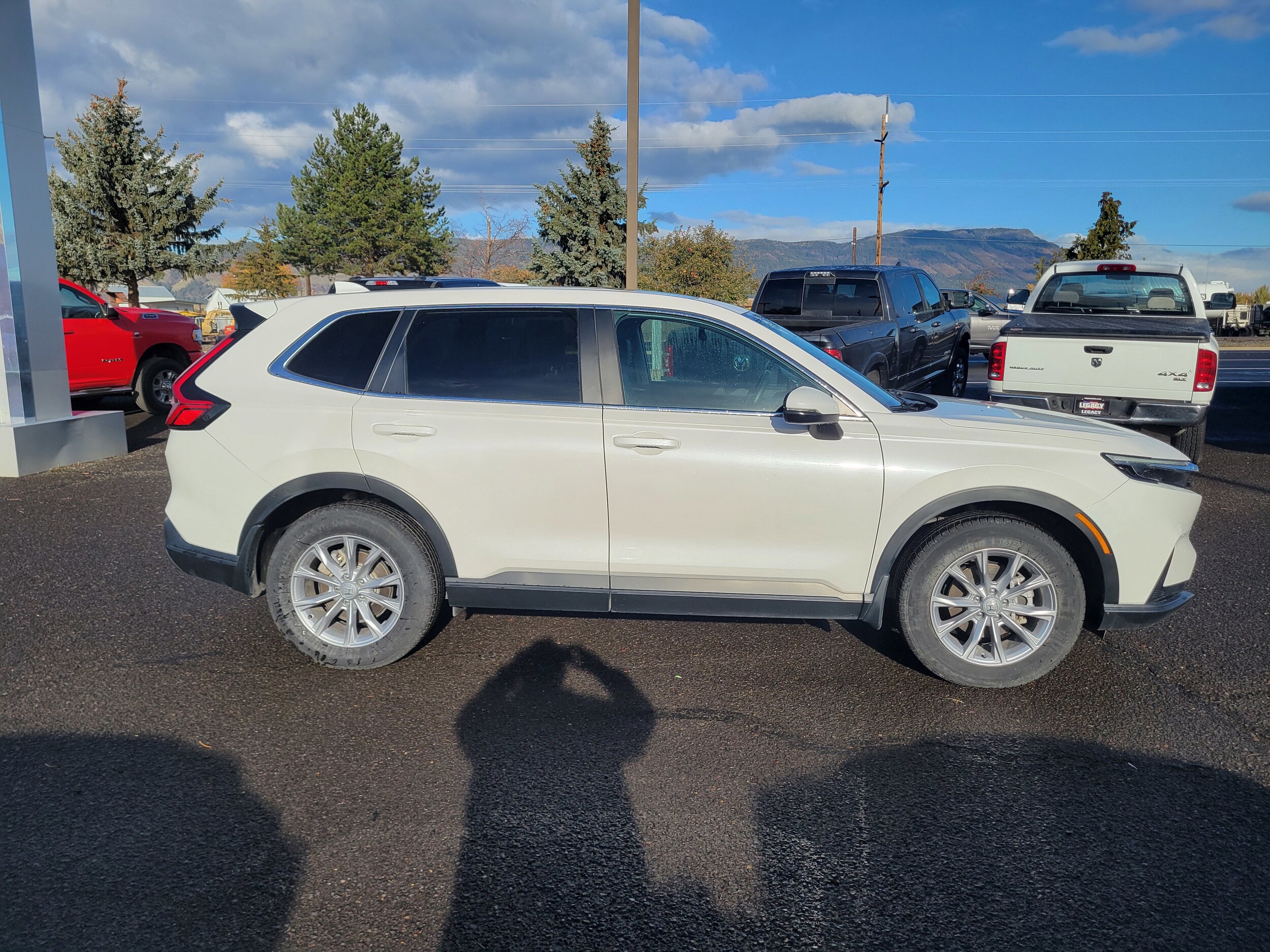 2023 Honda CR-V EX-L photo 2