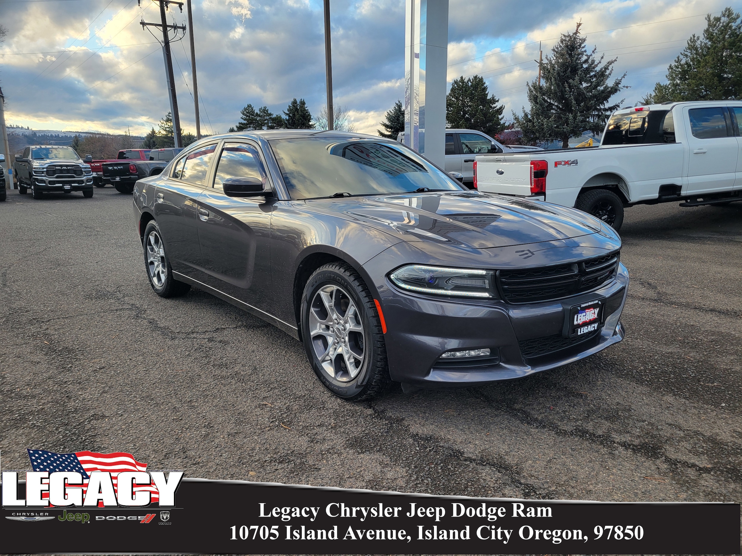 2015 Dodge Charger SXT's photo