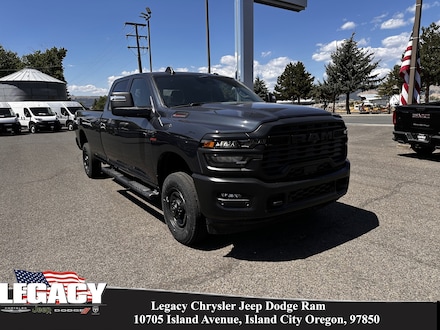 2025 Ram 2500 TRADESMAN CREW CAB 4X4 8' BOX Pickup