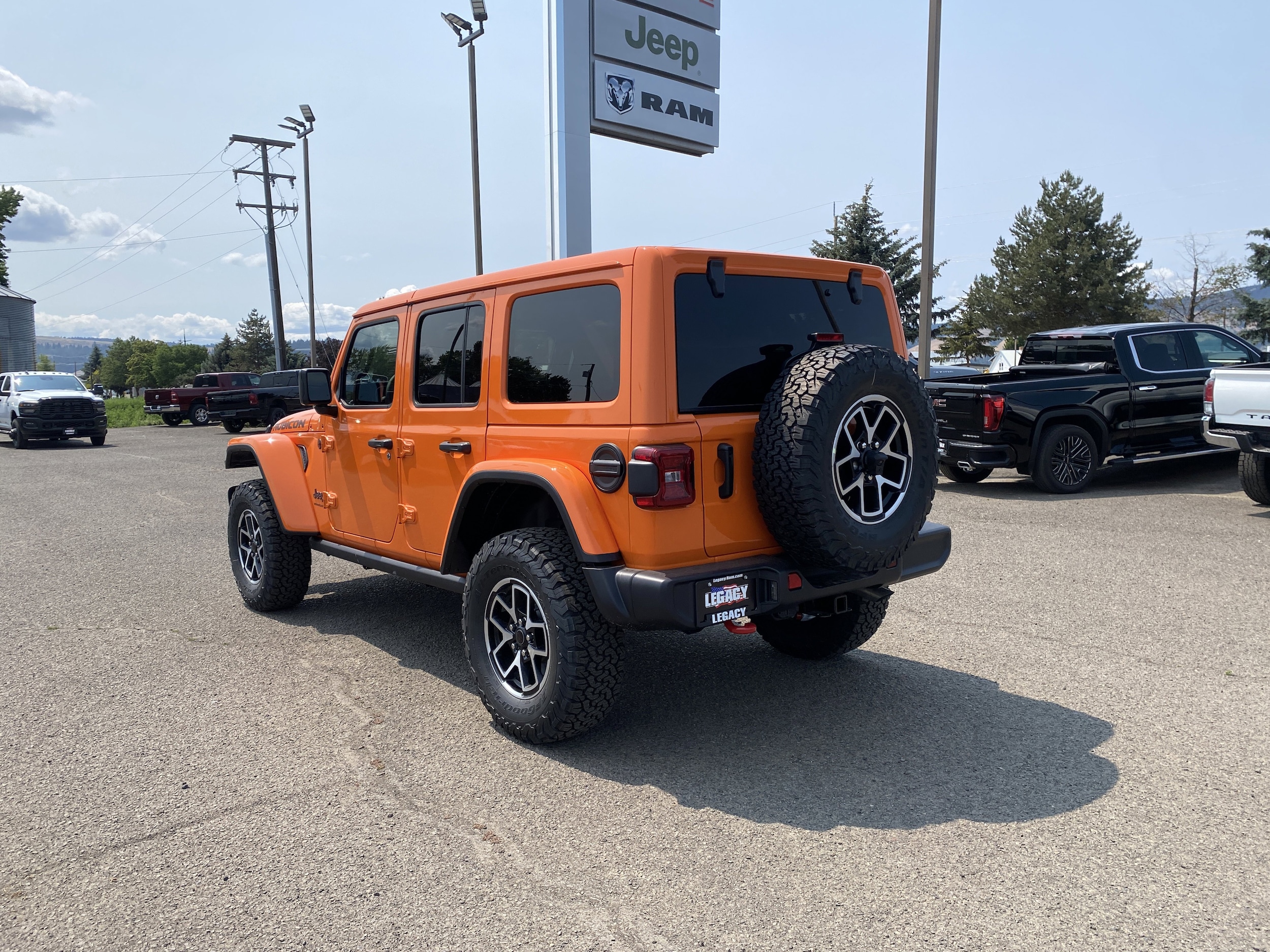 2025 Jeep Wrangler 4-Door Rubicon - Photo 11