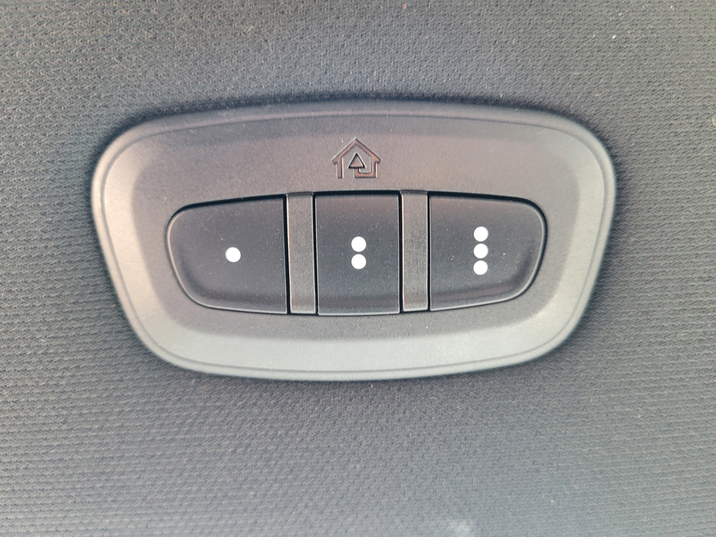 2025 RAM 2500 Laramie - Photo 30