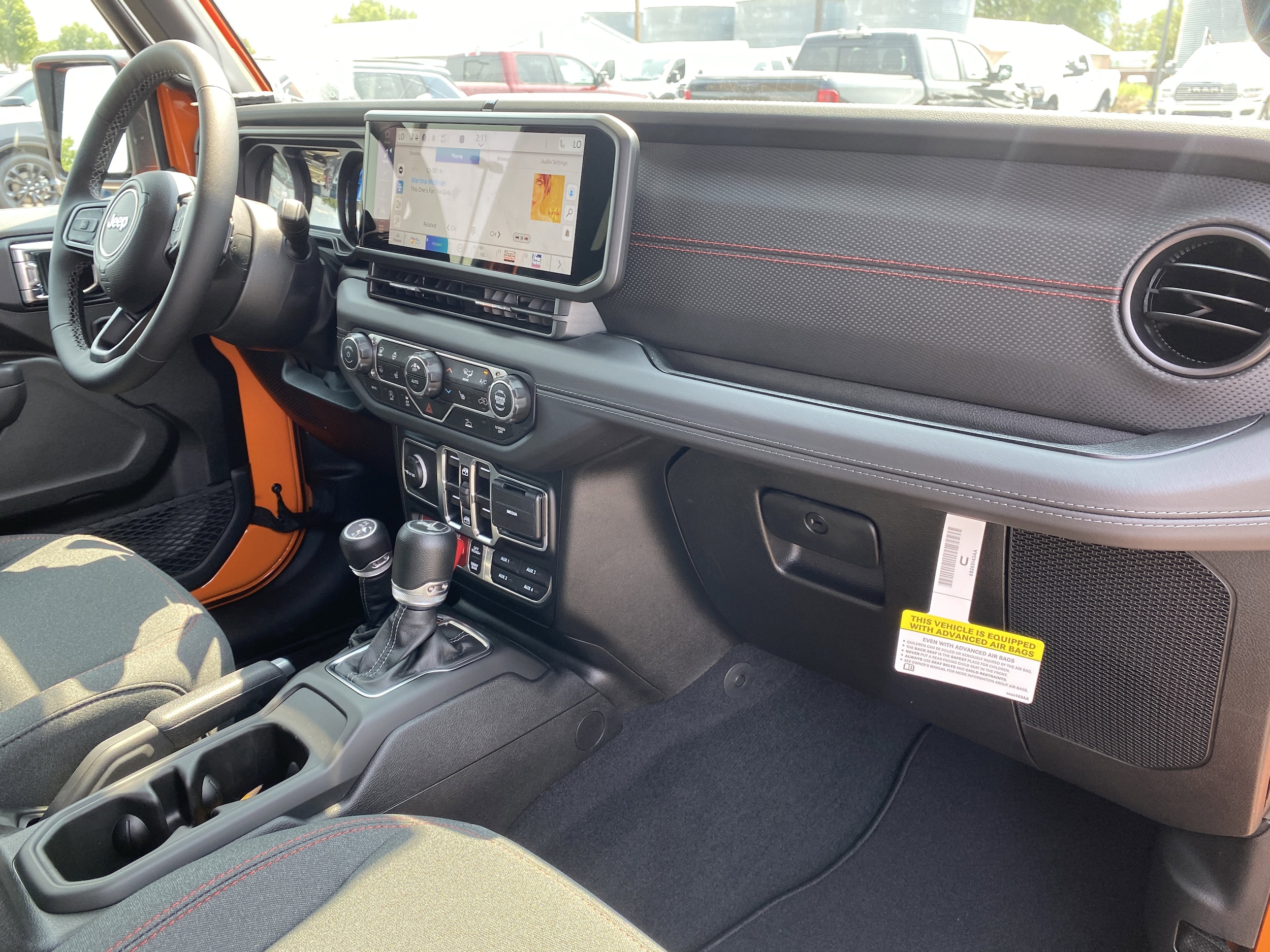2025 Jeep Wrangler 4-Door Rubicon - Photo 19