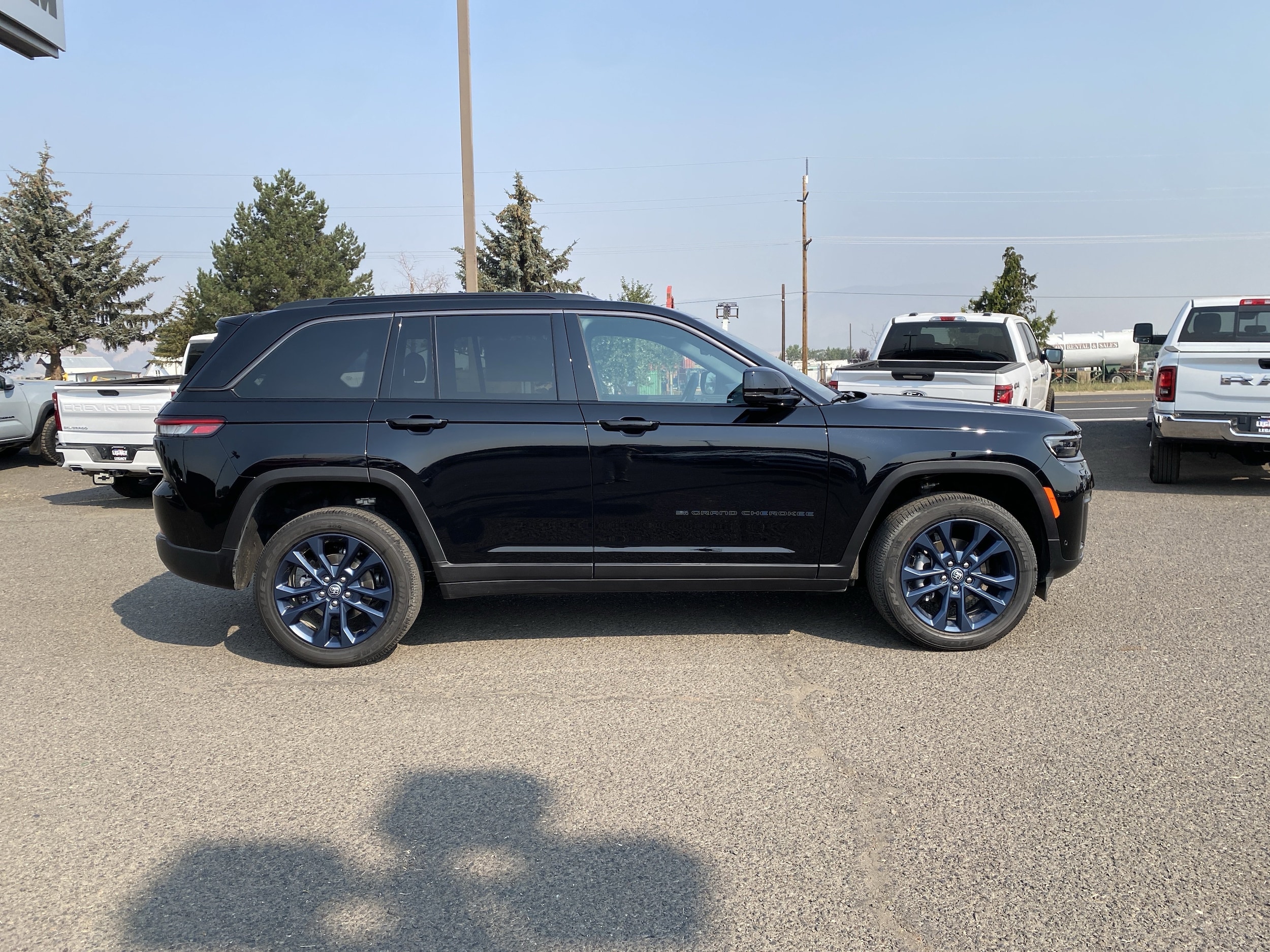 2026 Jeep Grand Cherokee 85th Anniversary Edition
