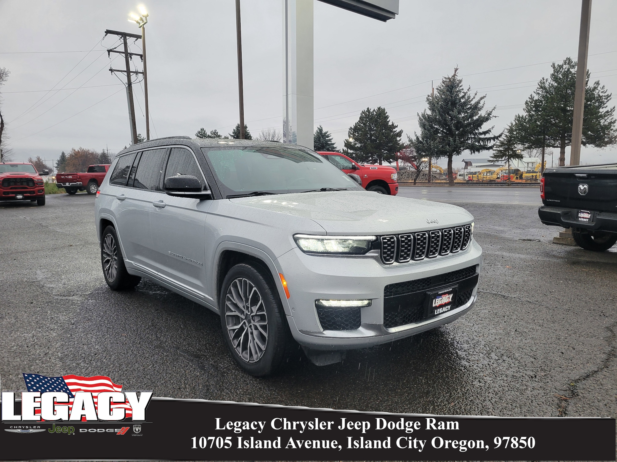 2024 Jeep Grand Cherokee L Summit Reserve's photo
