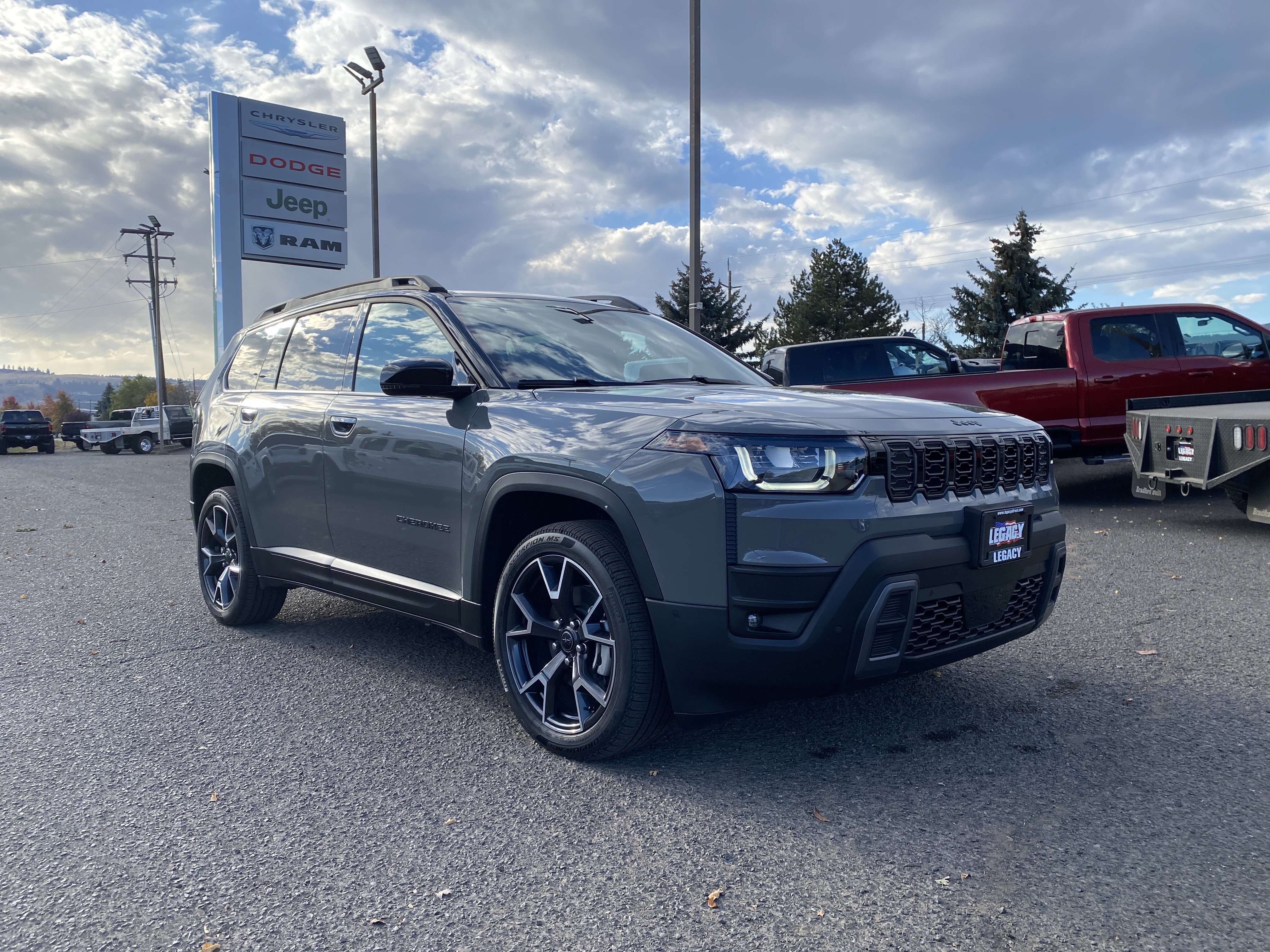 2026 Jeep Cherokee Overland