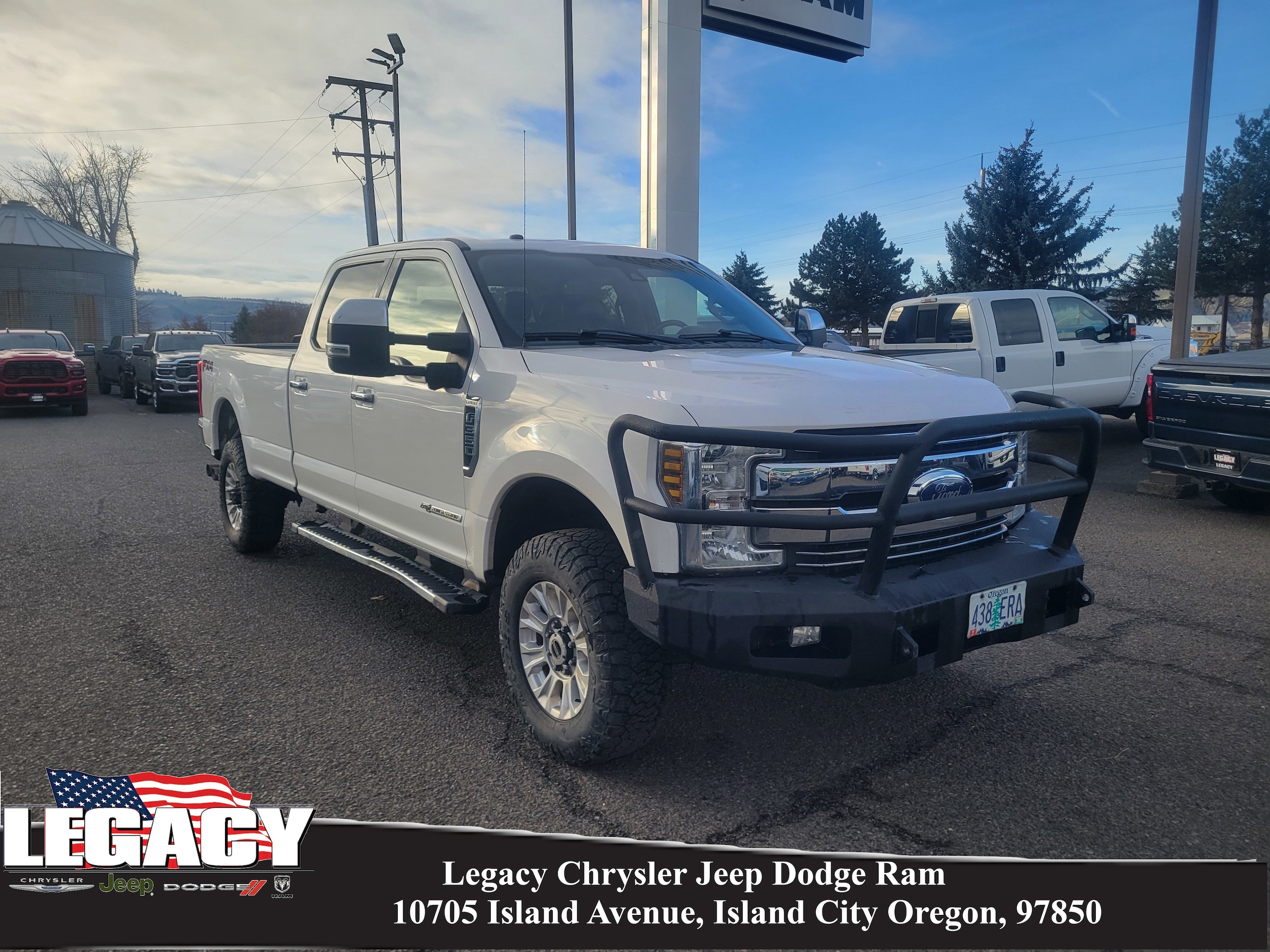 2018 Ford F-350 Super Duty Lariat's photo