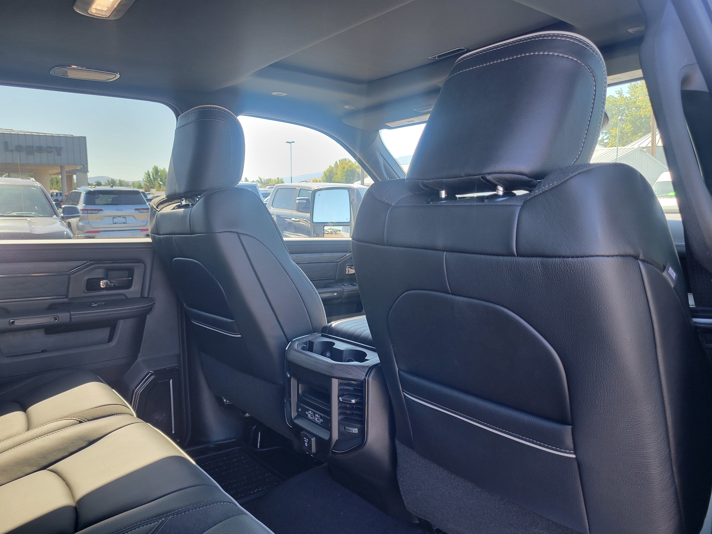 2026 RAM 2500 Limited - Photo 17