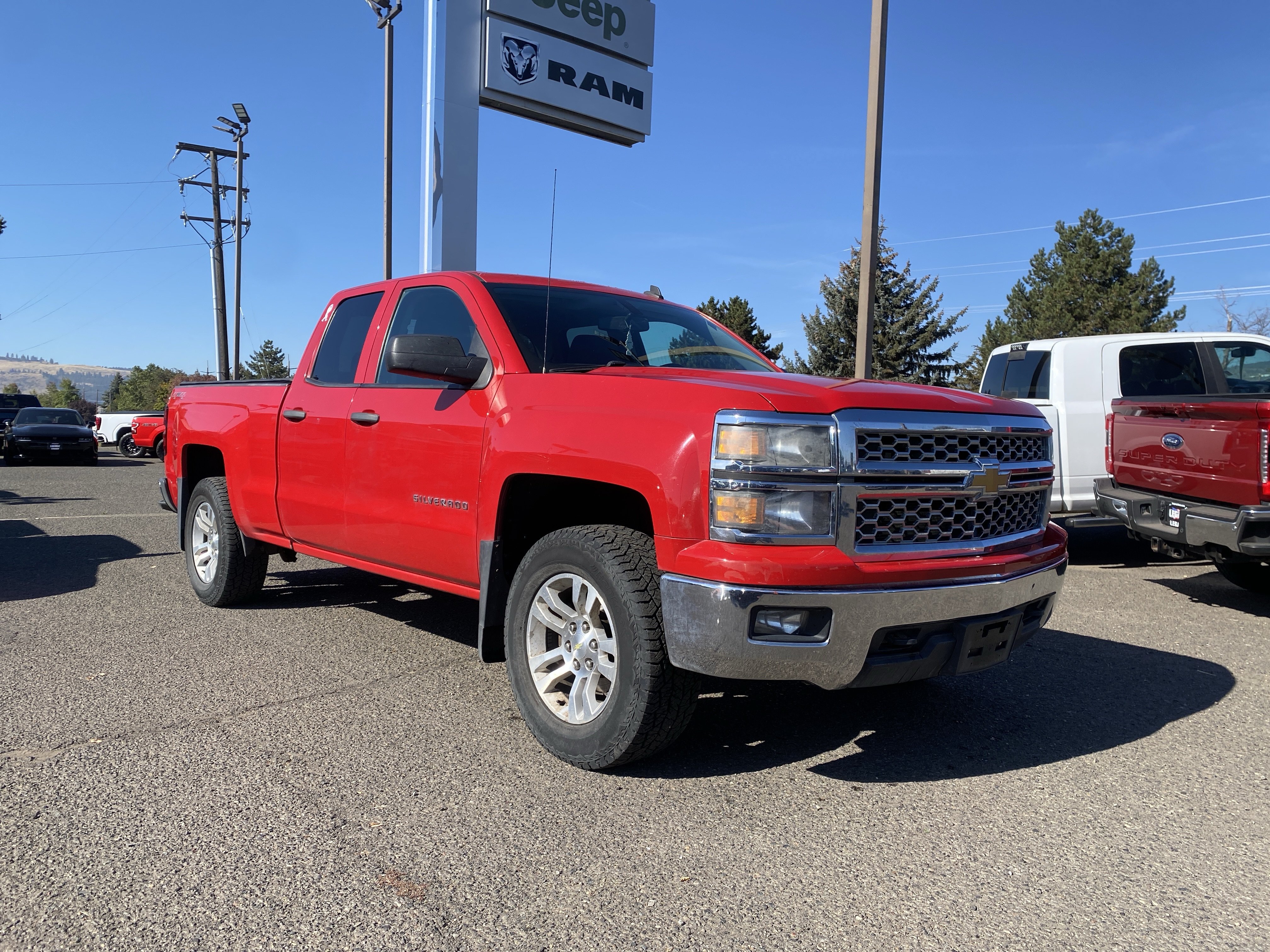 Used 2014 Chevrolet Silverado 1500 LT with VIN 1GCVKREC2EZ146703 for sale in Island City, OR