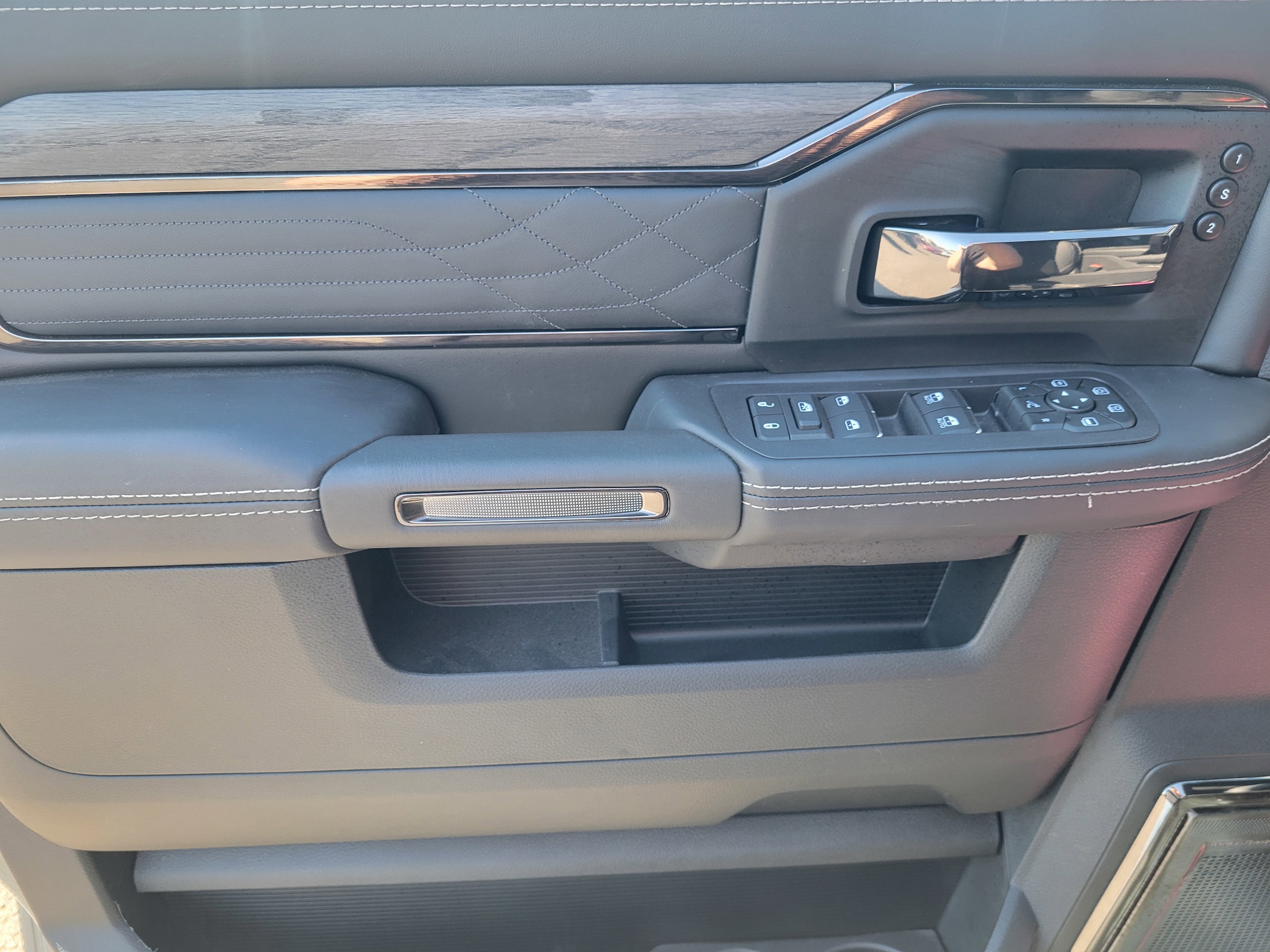 2026 RAM 2500 Limited - Photo 22