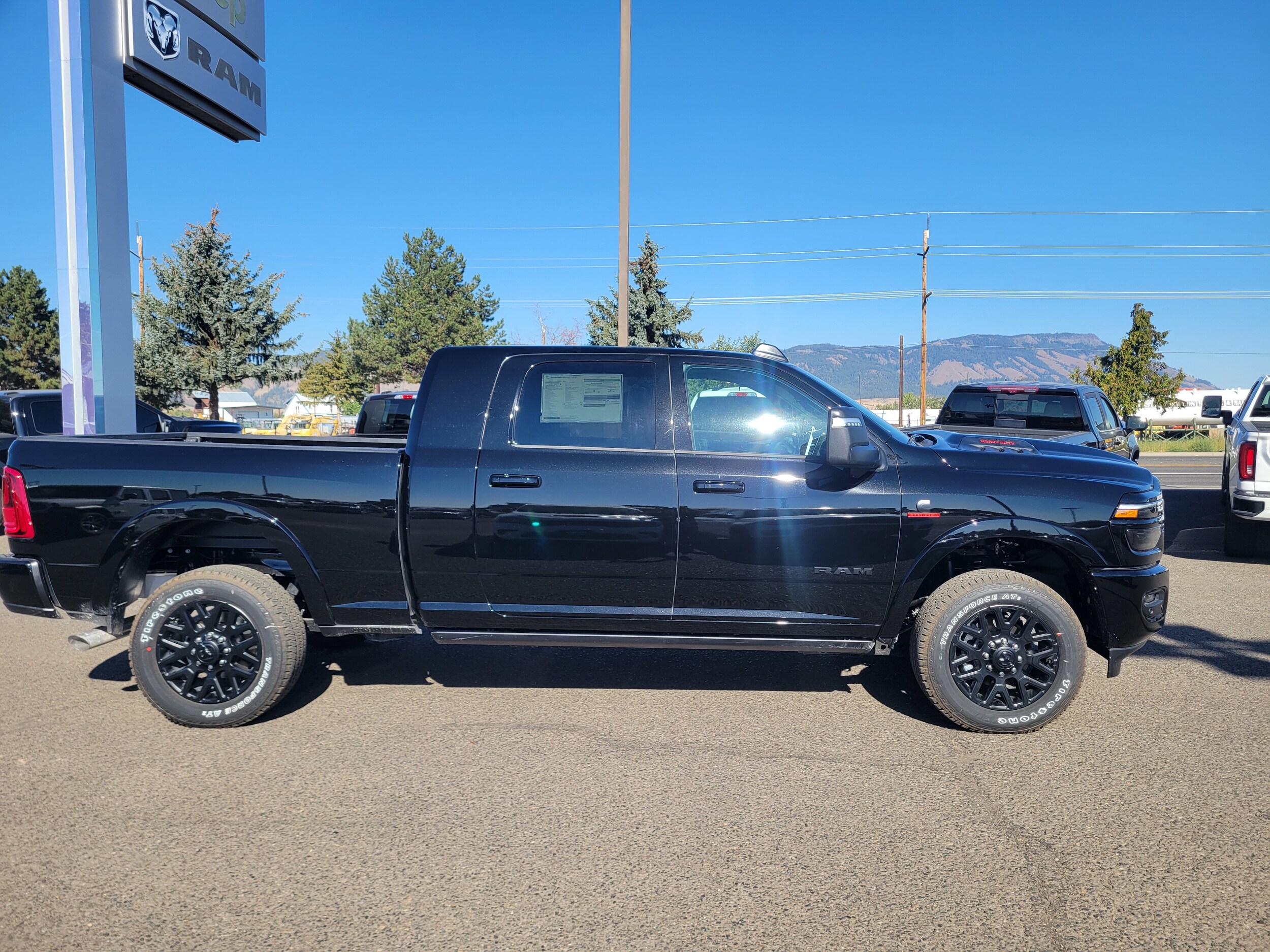 2026 Ram 2500 Limited photo 2
