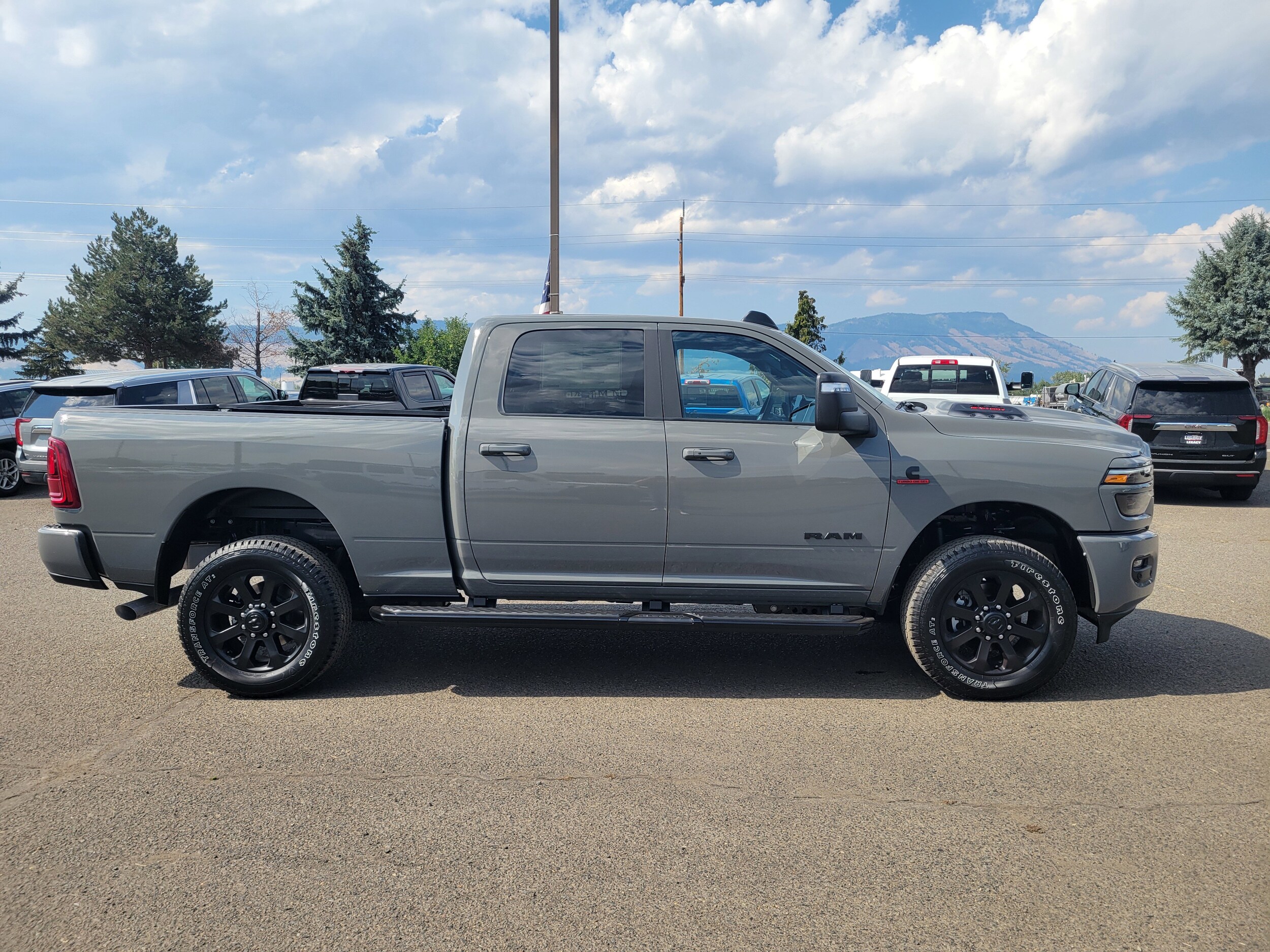 2025 Ram 2500 Laramie photo 2