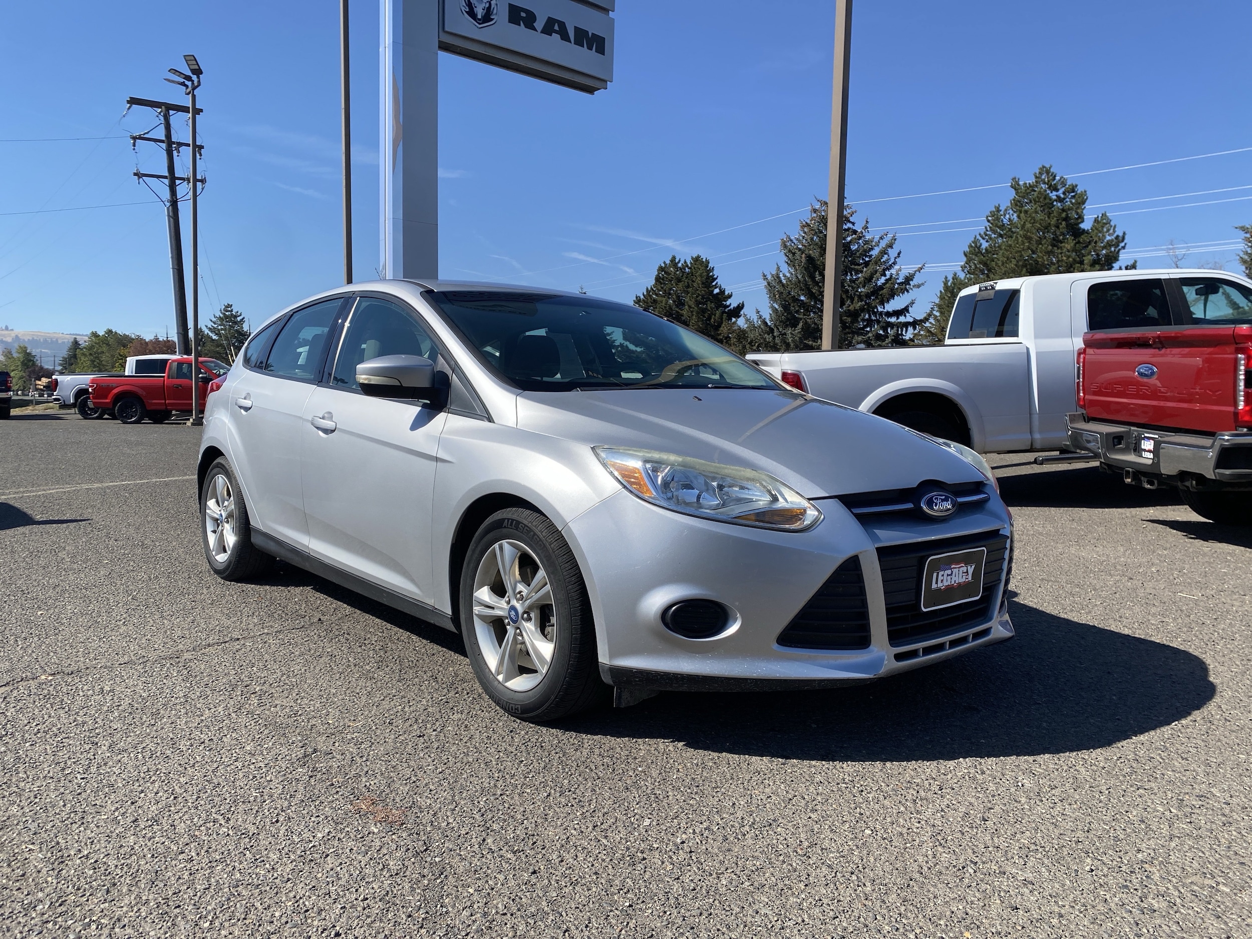 Ingot Silver 2013 Ford Focus Hatchback Front-Wheel Drive 