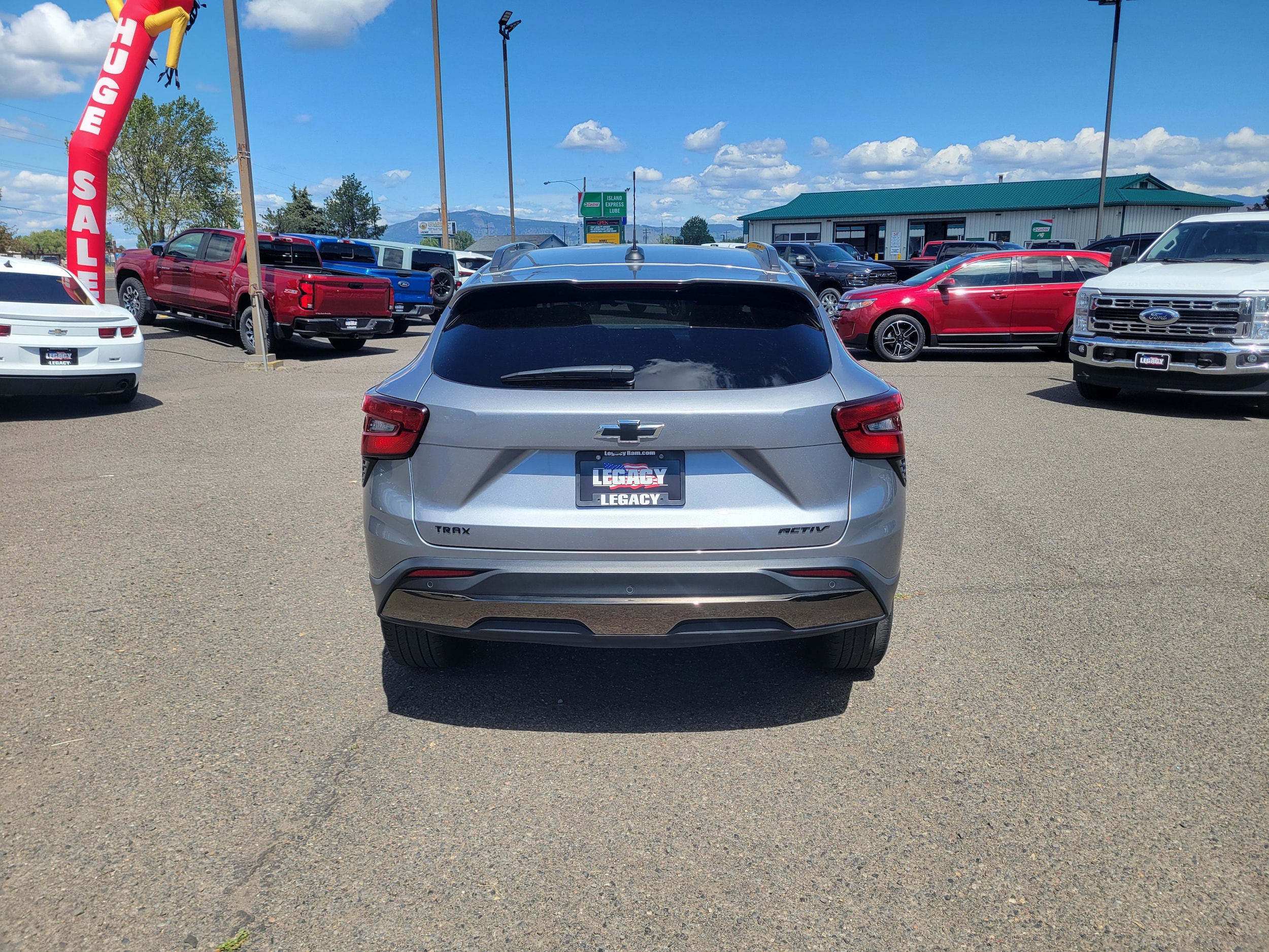View vehicle photo 4
