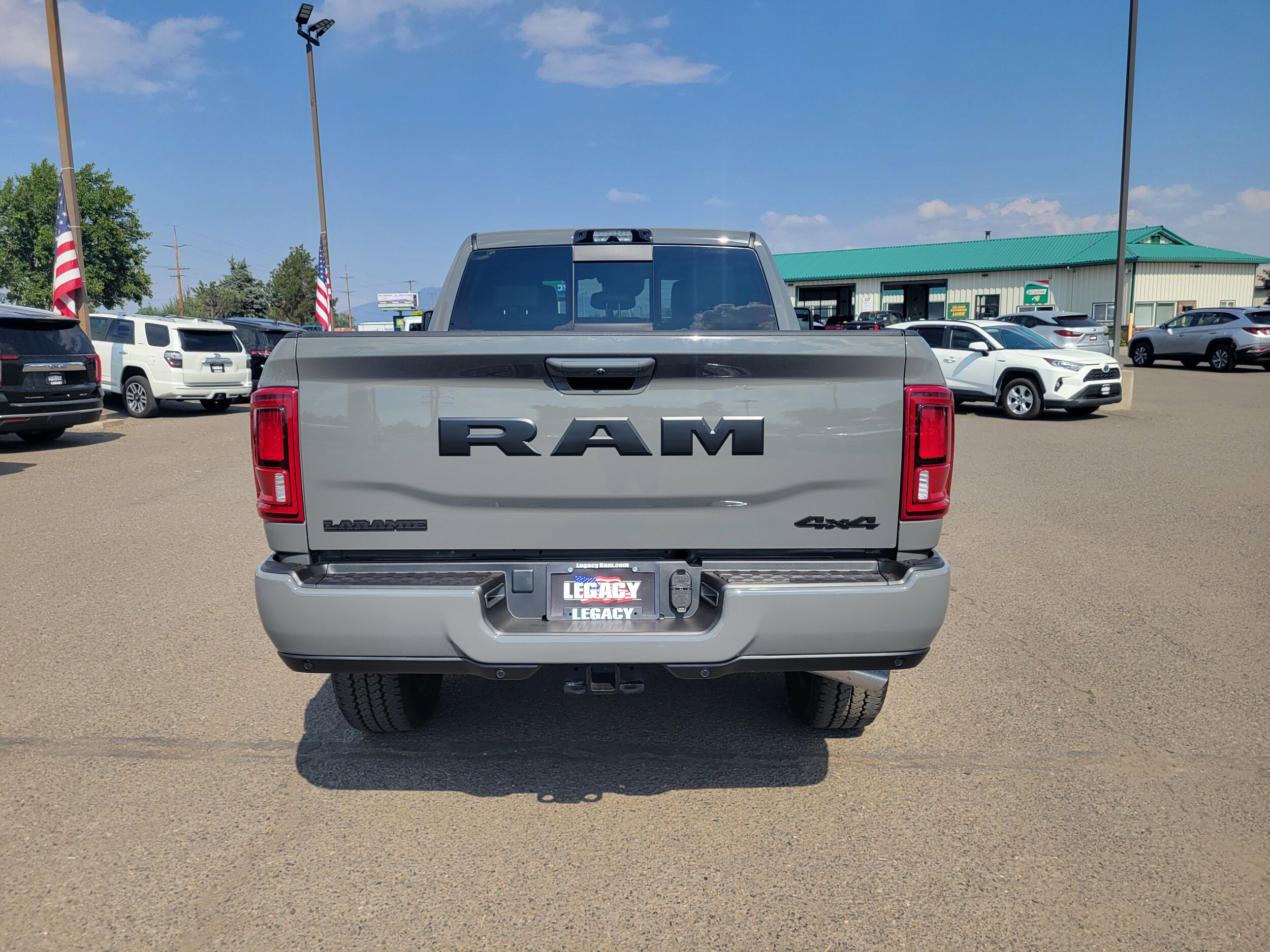 2025 Ram 2500 Laramie photo 4
