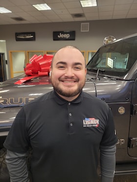 Staff member Daniel Ruelas  from ID_7eea4c3bdac2