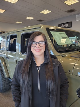 Staff member Sara Rodgers from ID_7eea4c3bdac2