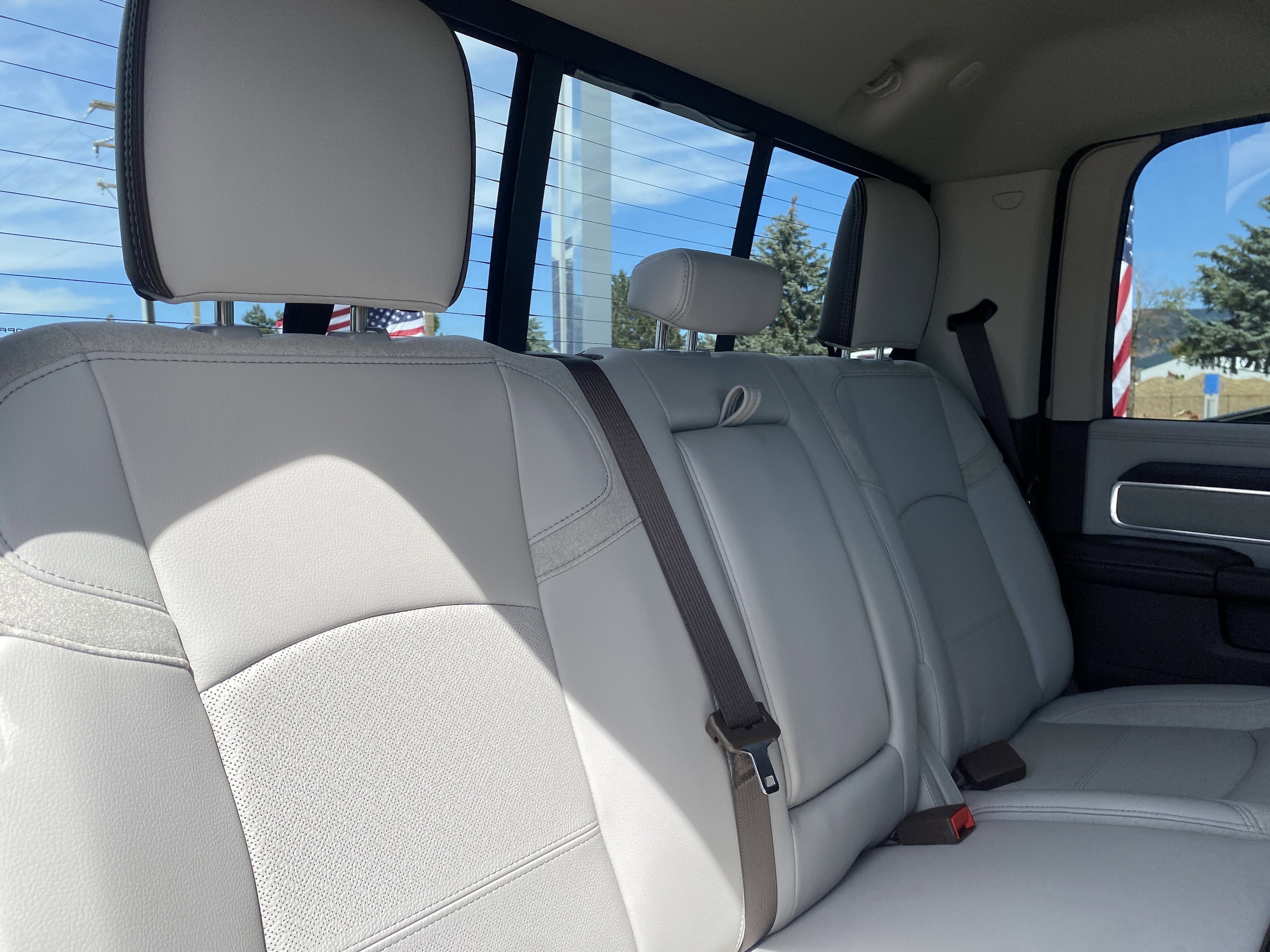 2025 RAM 2500 Laramie - Photo 15