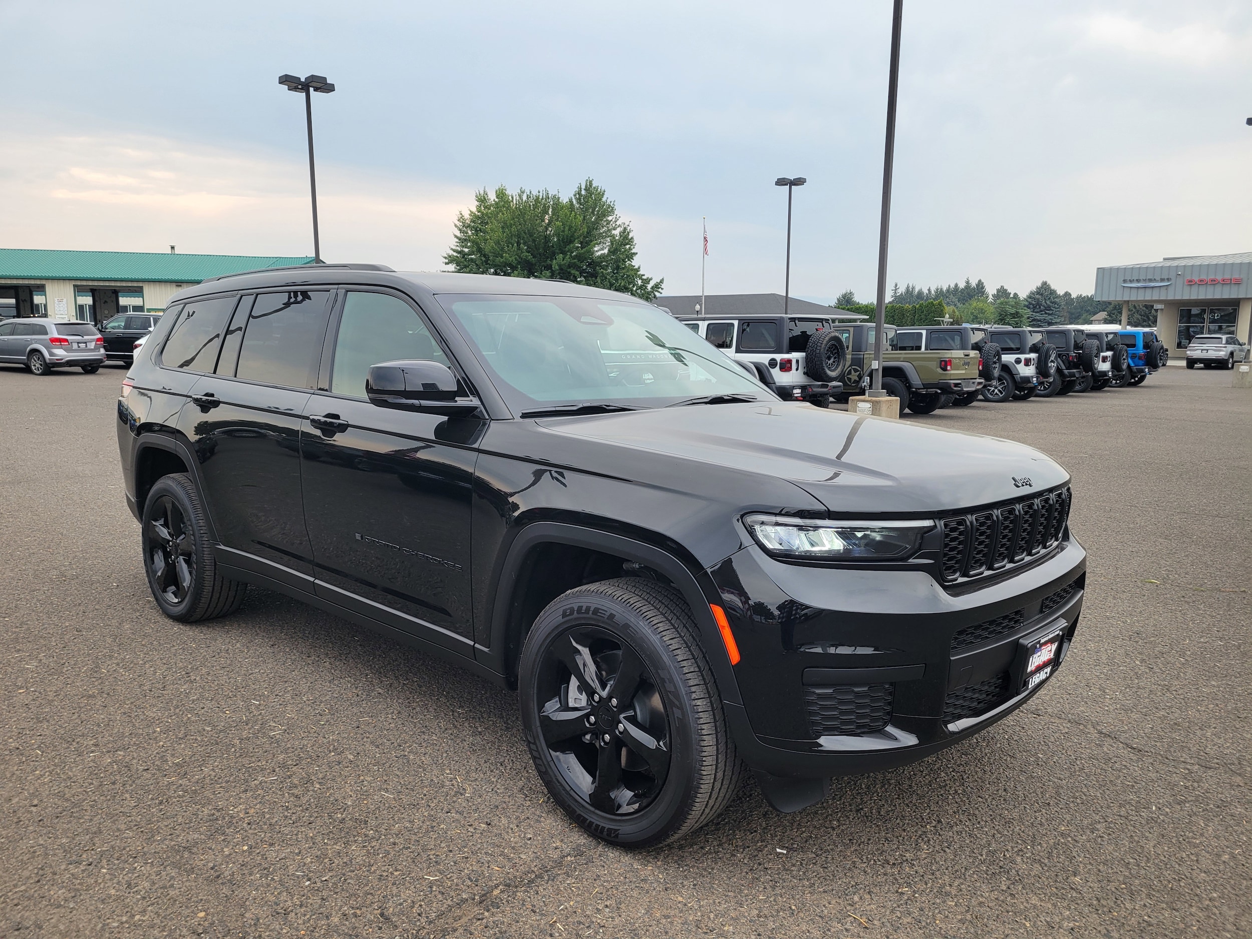 2025 Jeep Grand Cherokee L Altitude's photo