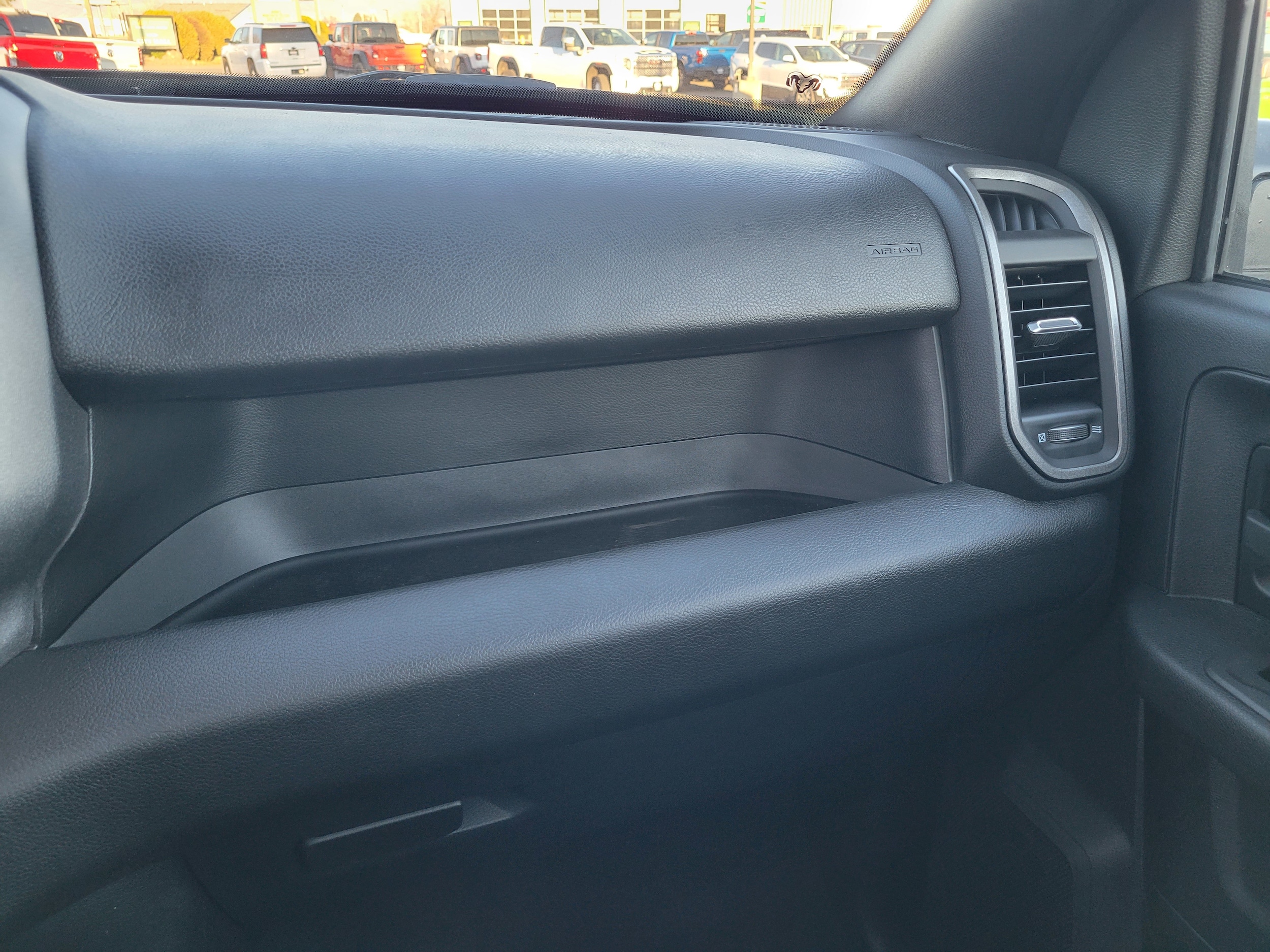 2026 RAM 2500 Tradesman - Photo 25