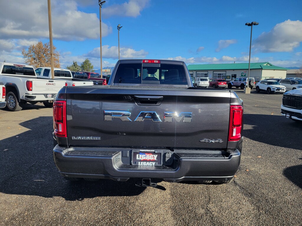 New 2026 Ram 3500 LARAMIE CREW CAB 4X4 8' BOX Pickup